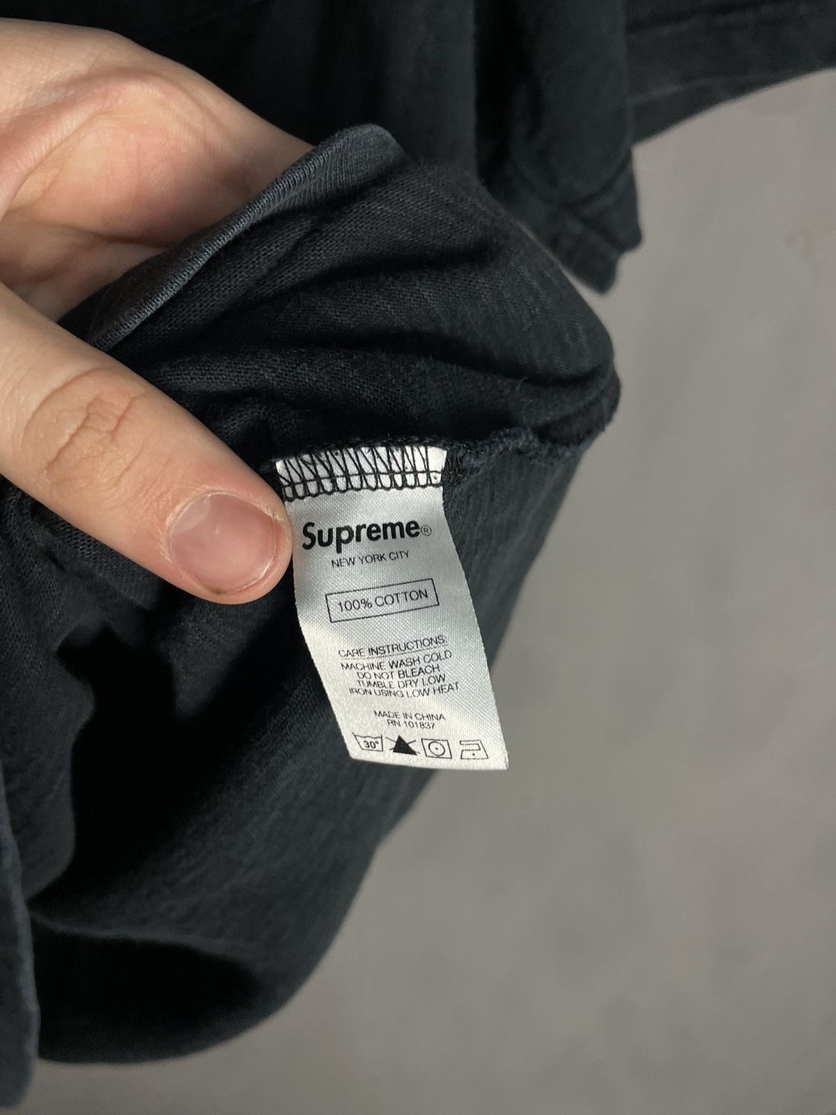 Supreme Supreme T shirt Size US L / EU 52-54 / 3 - 8 Thumbnail