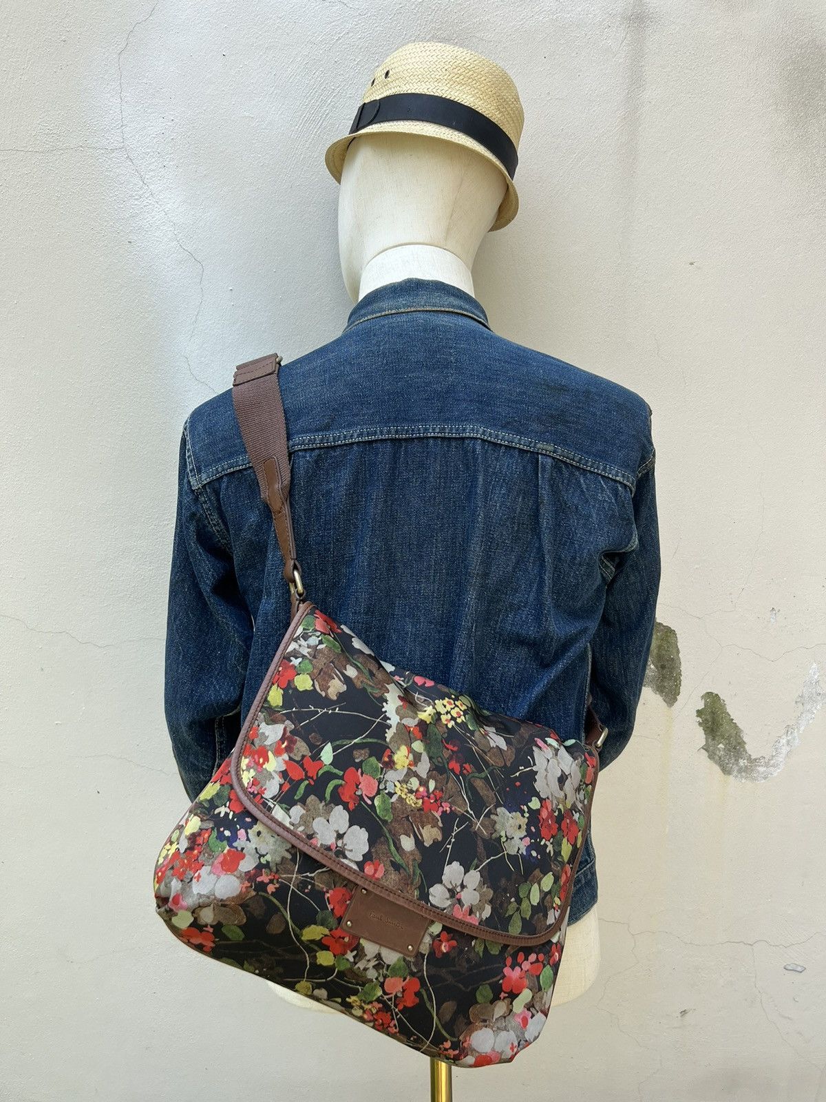 Paul Smith Paul smith Flowers Art Sling Bag Size ONE SIZE - 1 Thumbnail