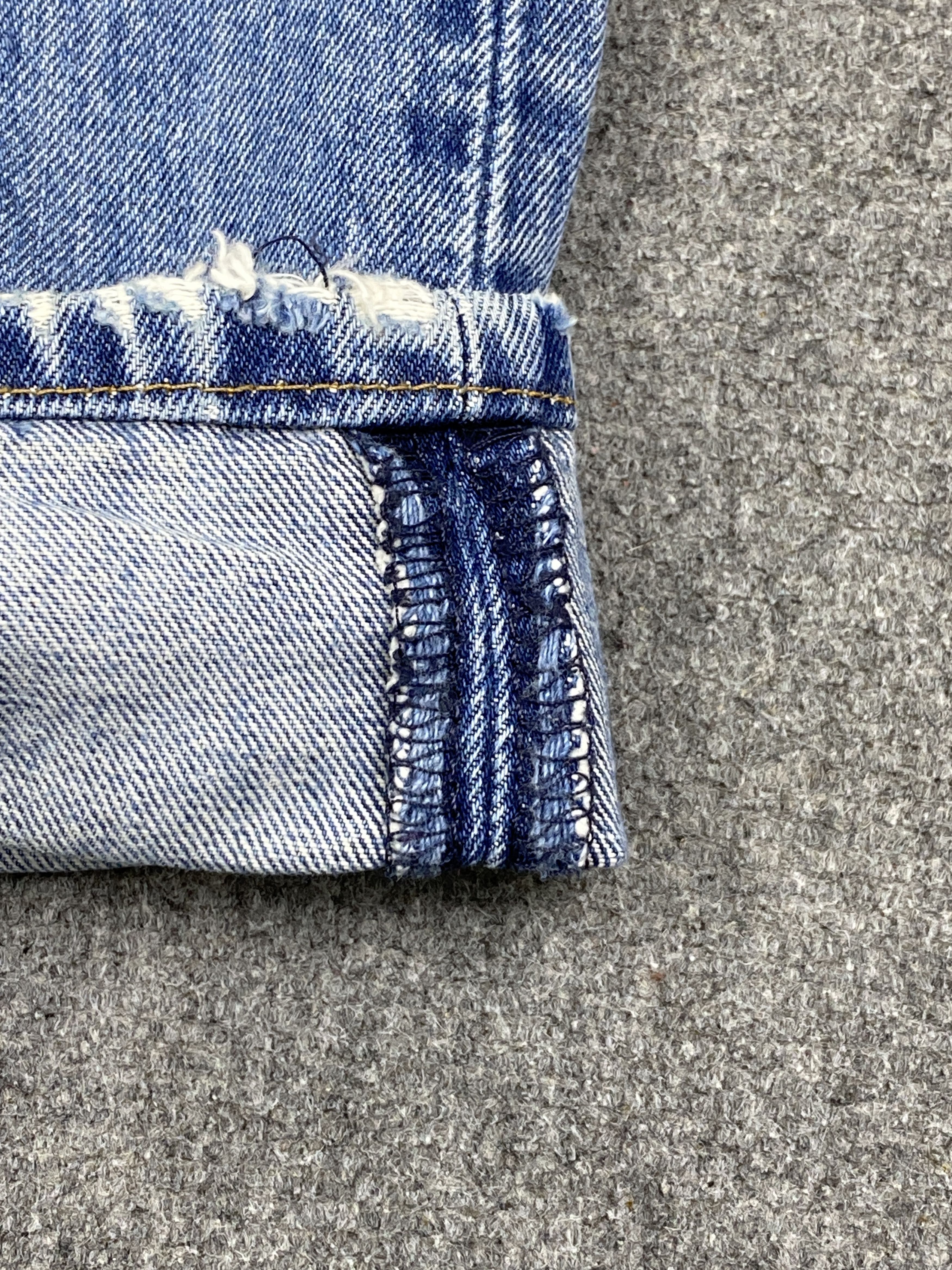Levi's × Vintage Vintage Levis 501 Distressed Blue Denim Jeans DP2816 Size US 35 - 15 Thumbnail
