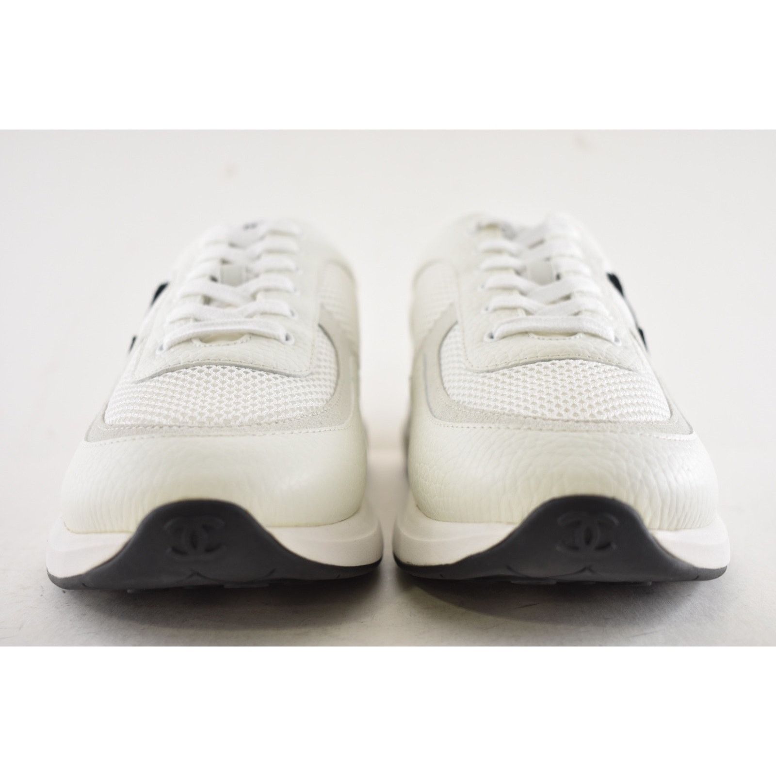 Chanel Chanel 21S Mens White Black Leather CC Logo Lace Low Top Size US 11 / EU 44 - 8 Thumbnail