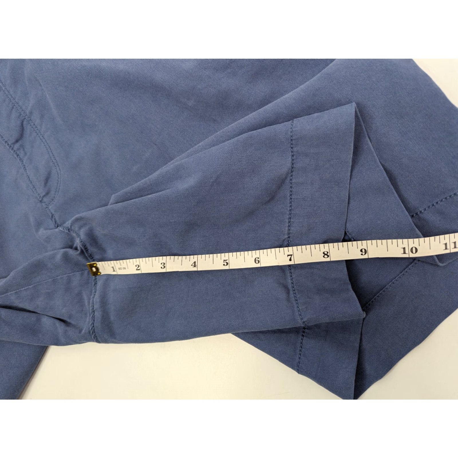 Tommy Bahama Tommy Bahama Shorts Mens Size 40 Blue Chino Flat Front Pockets Zip Pocket Regular Cotton Lyocell Spandex Breathable Easy Care Size US 40 / EU 56 - 4 Thumbnail