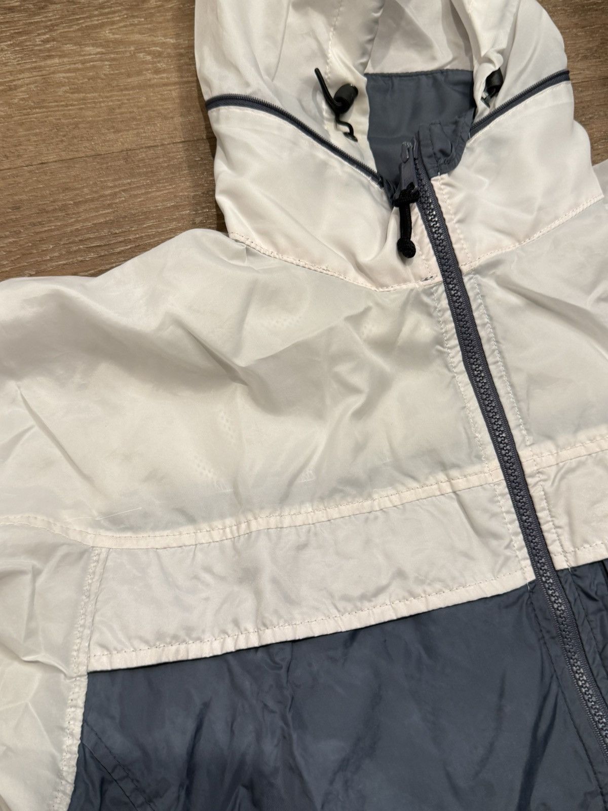 Columbia ***FINAL DROP***RARE 1997 COLUMBIA PACKABLE RAIN JACKET M/L Size US L / EU 52-54 / 3 - 5 Thumbnail