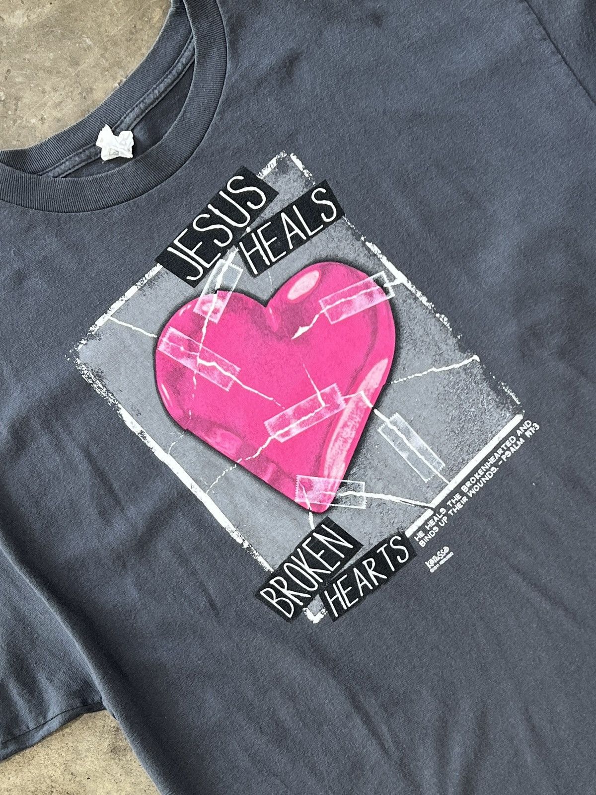 Vintage Kerusso Jesus Heals Broken Hearts Religious Parody Tee XXL Size US XXL / EU 58 / 5 - 1 Thumbnail
