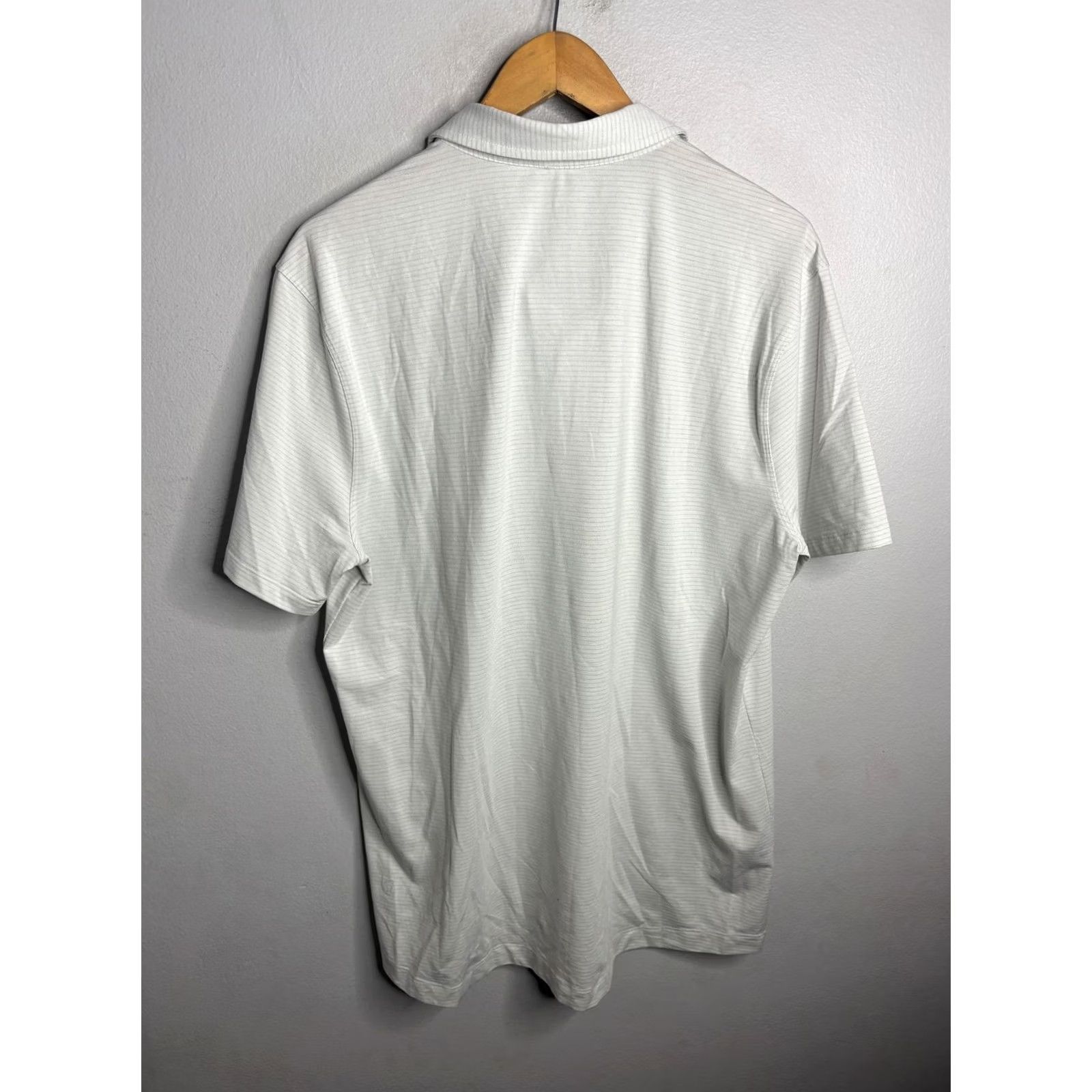 Lululemon Lululemon Polo Shirt Mens XL Light Gray Stripe Knit Short Sleeve Collared Performance Moisture Wicking Golf Size US XL / EU 56 / 4 - 5 Thumbnail