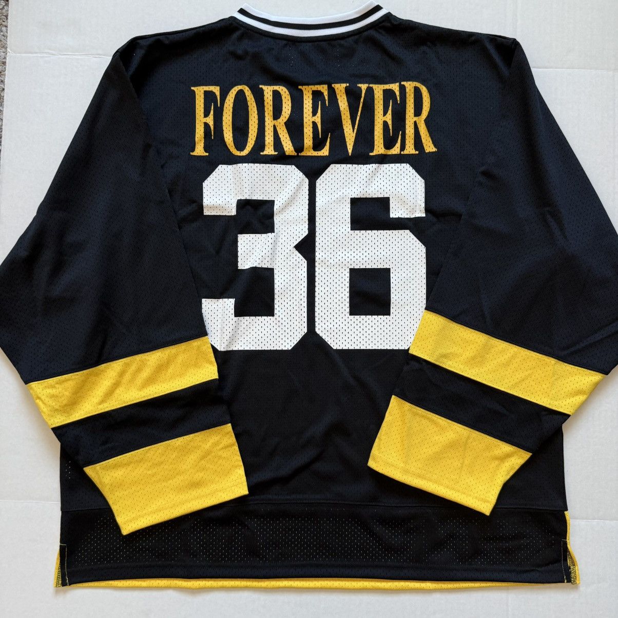 Wu-Tang Clan 🔴Wu-Tang Hockey Jersey Size 2XL Rare WuTang Clan Rza Gza Size US XXL / EU 58 / 5 - 3 Thumbnail