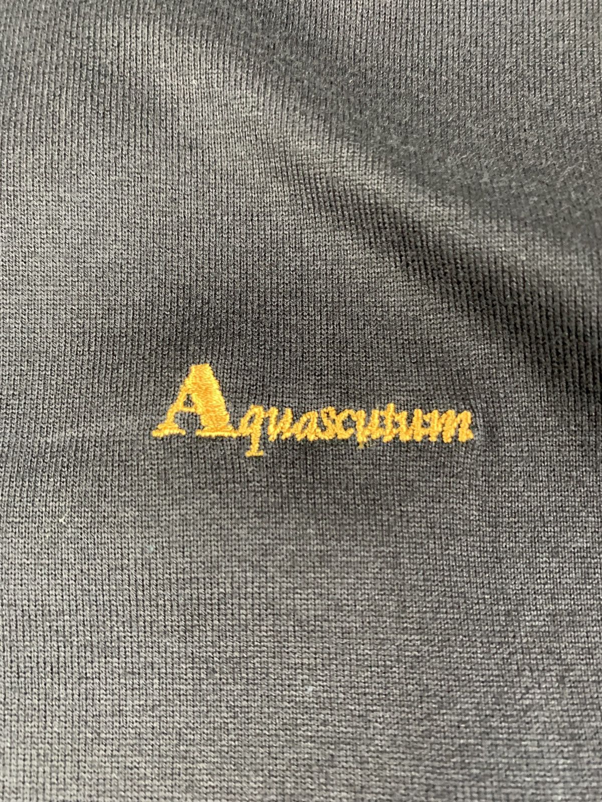 Aquascutum 2000s Aquascutum Embroidered Plaid Icon Acent Raglan Tee Size US M / EU 48-50 / 2 - 3 Thumbnail