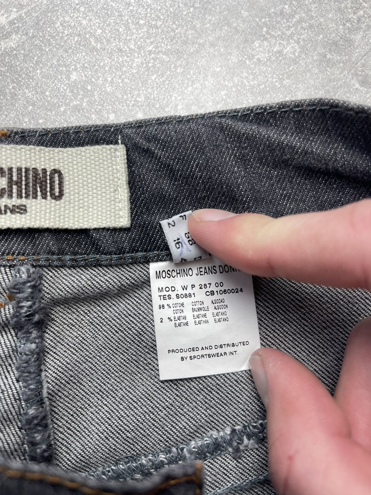 Moschino × Vintage Moschino Vintage 00s Gray Flared Denim Jeans Size 32" / US 10 / IT 46 - 15 Thumbnail