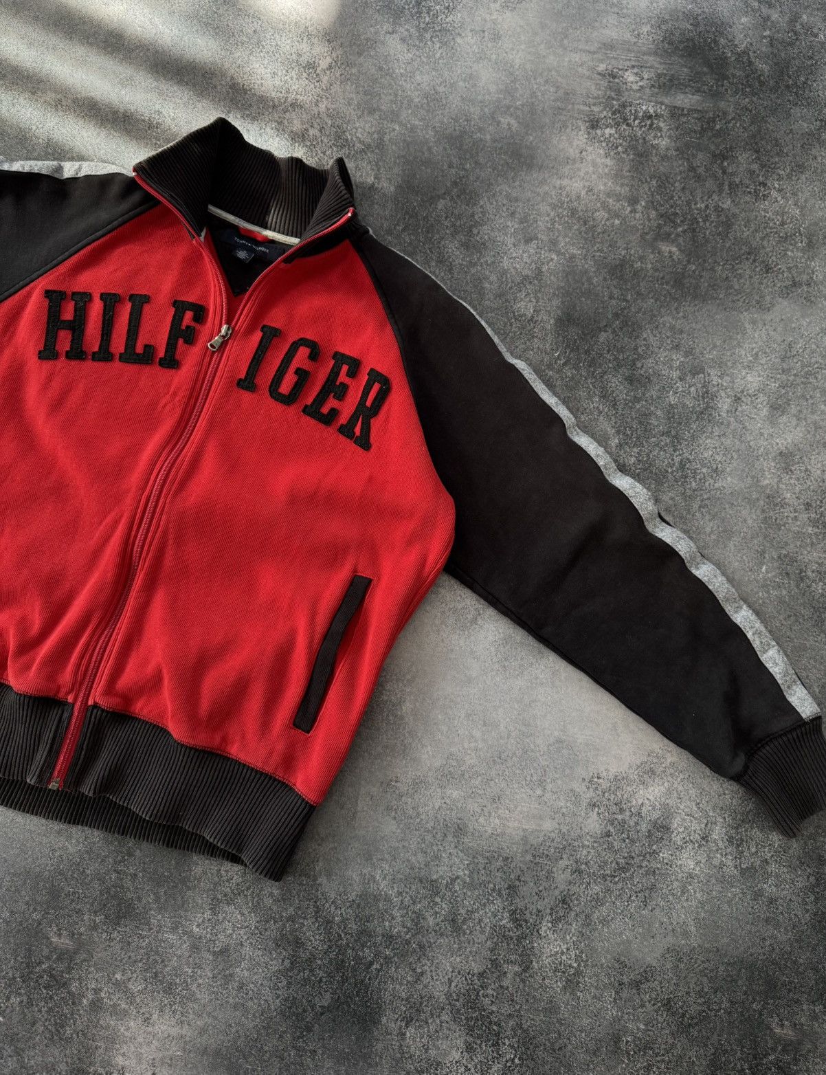 Tommy Hilfiger Tommy Hilfiger vintage zip up sweatshirt y2k japanes style Size US M / EU 48-50 / 2 - 6 Thumbnail