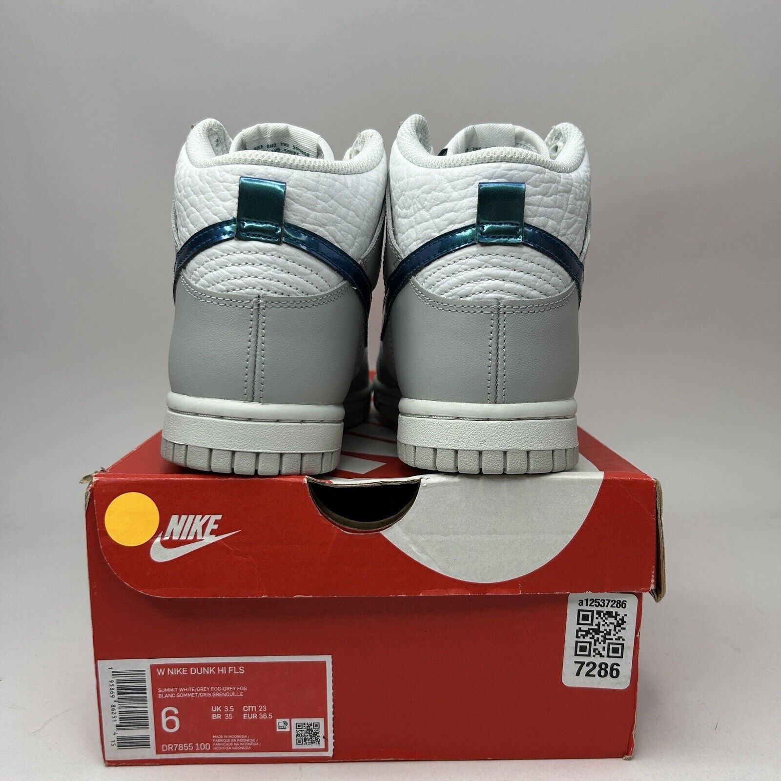 Nike Nike Dunk High WMNS FLS “Summit White Grey Fog” 2023 Size US 6 / IT 36 - 4 Thumbnail