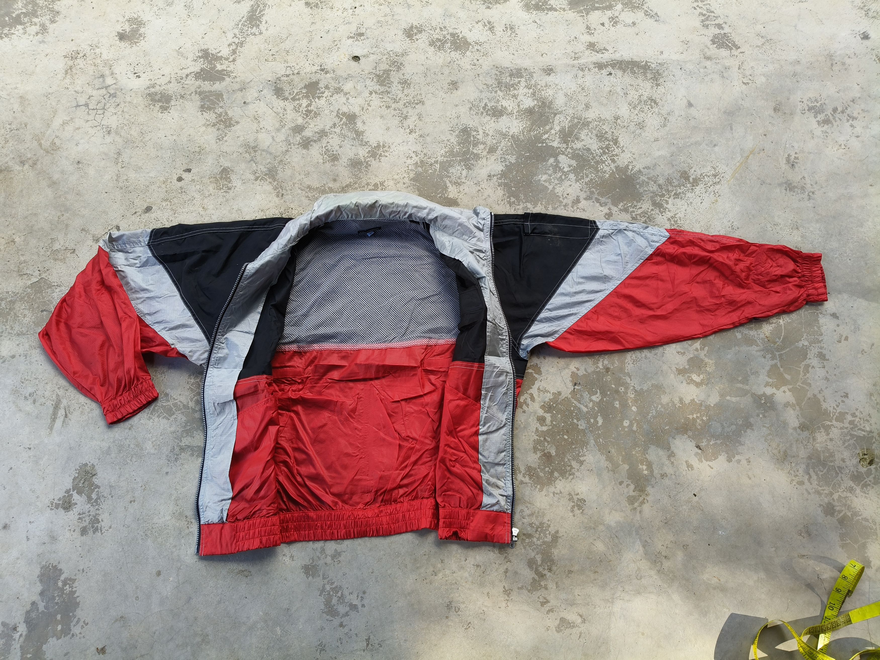 Japanese Brand Bridgestone Formula 1 Windbreaker Jacket Size US L / EU 52-54 / 3 - 5 Thumbnail