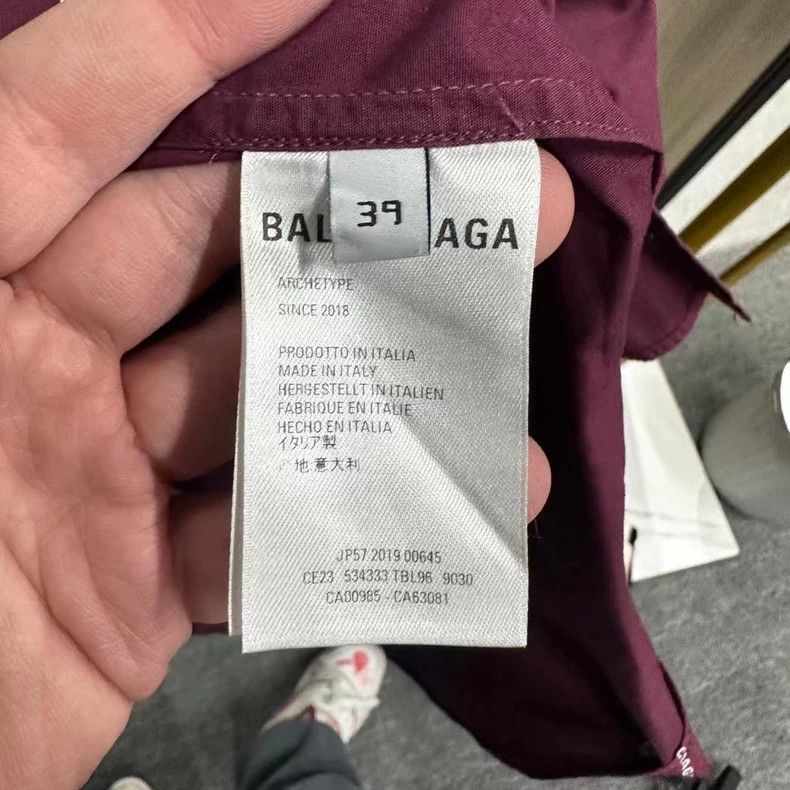 Balenciaga Balenciaga size 39 Burgundy Full Print Shirt Size US S / EU 44-46 / 1 - 4 Thumbnail