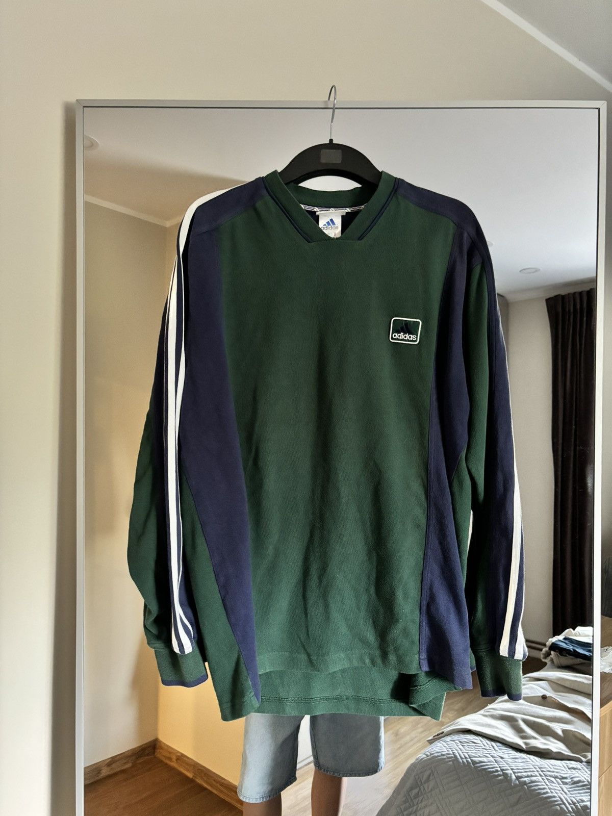 Adidas Adidas Vintage Sweatshirt Size US L / EU 52-54 / 3 - 1 Thumbnail