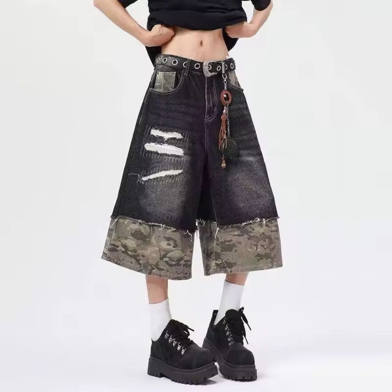Other Baggy shorts with unique design/look Size US 32 / EU 48 - 2 Thumbnail