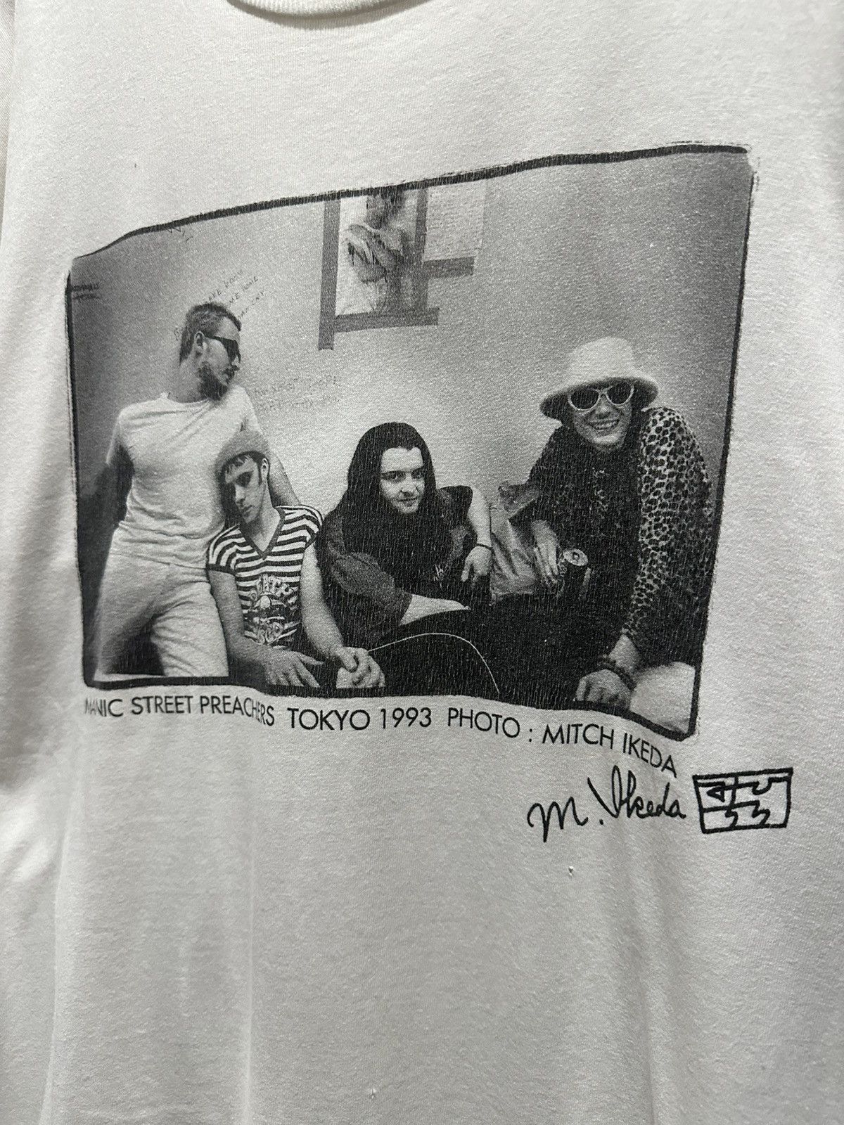 Band Tees Manic Street Preachers Tokyo 1993 Photo Tee – Mitch