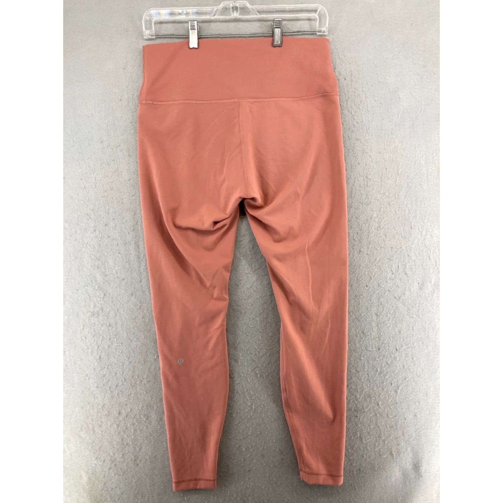 Lululemon VINTAGE Lululemon Women’s Pants 12 Pink Yoga Stretch Athletic Skinny Inseam 27 Athletic Size 34" / US 12 / IT 48 - 7 Thumbnail