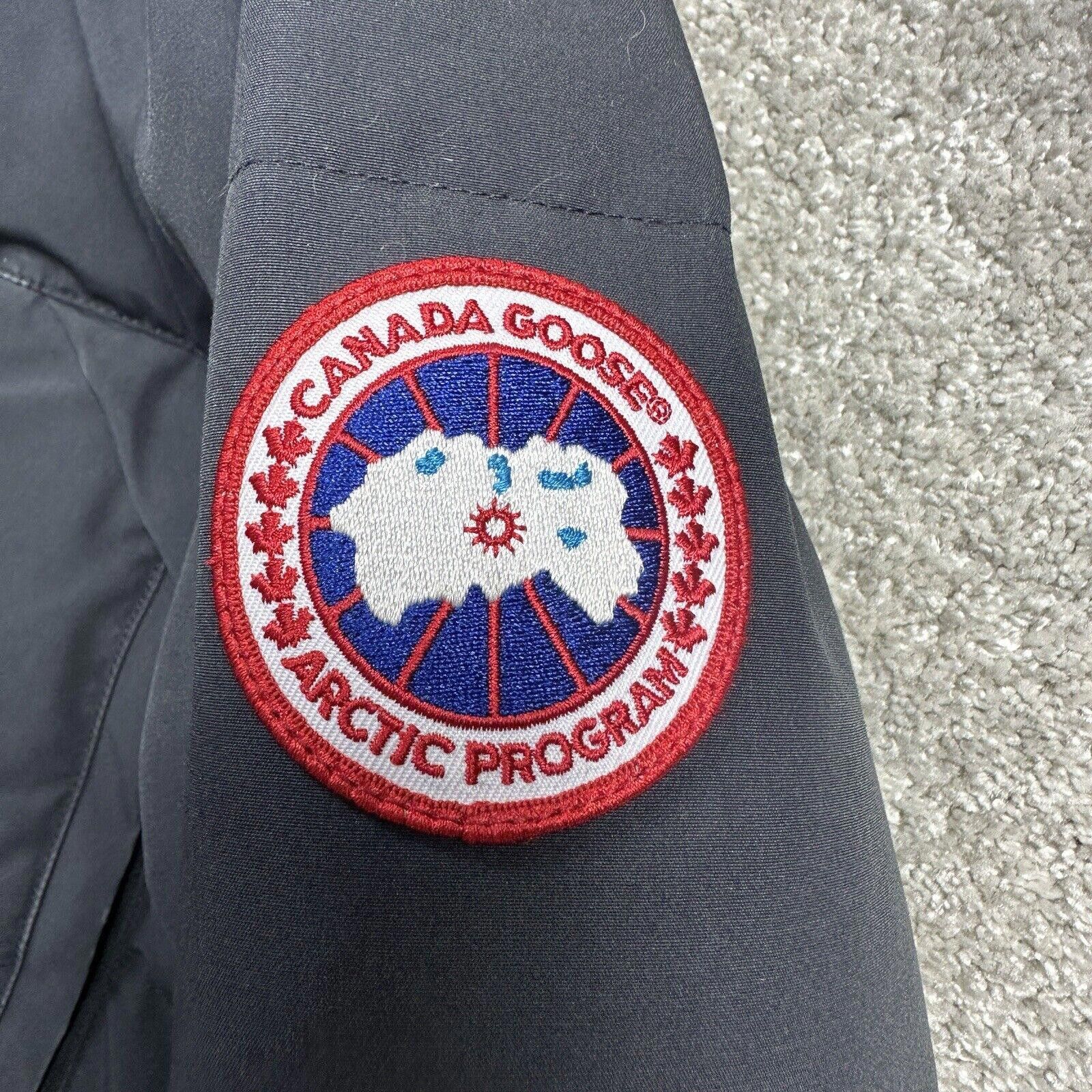 Canada Goose Canada Goose Emory Fur Navy - Size L - RRP £1375 Size US L / EU 52-54 / 3 - 6 Thumbnail