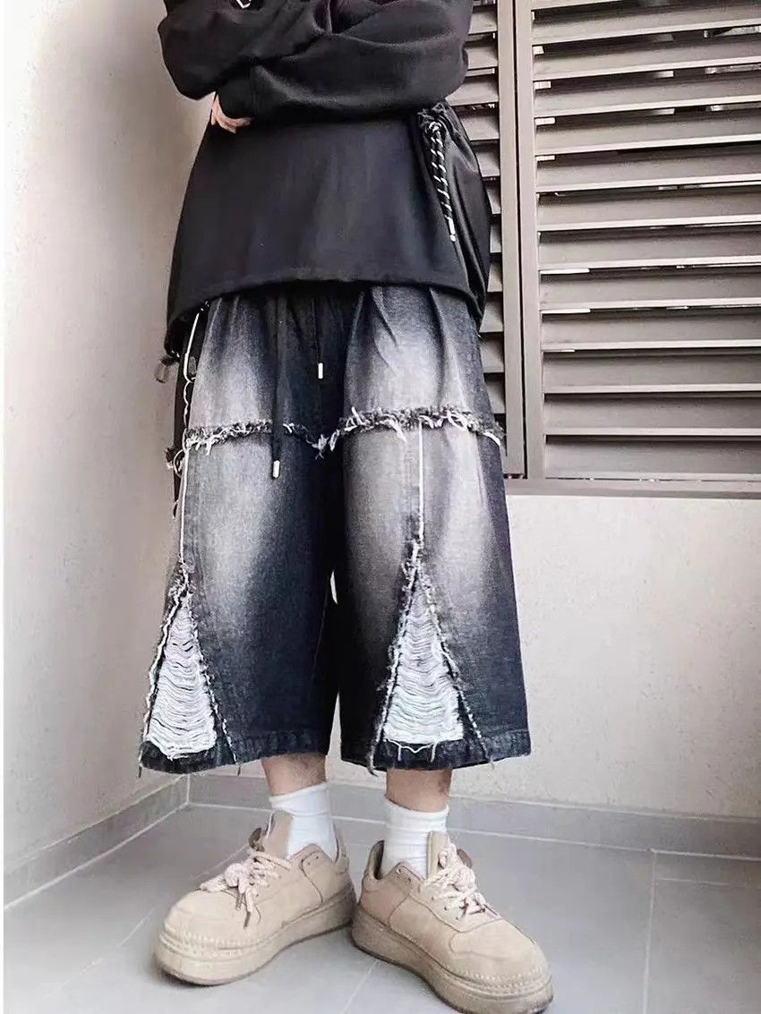 Hip hop retro ripped casual shorts