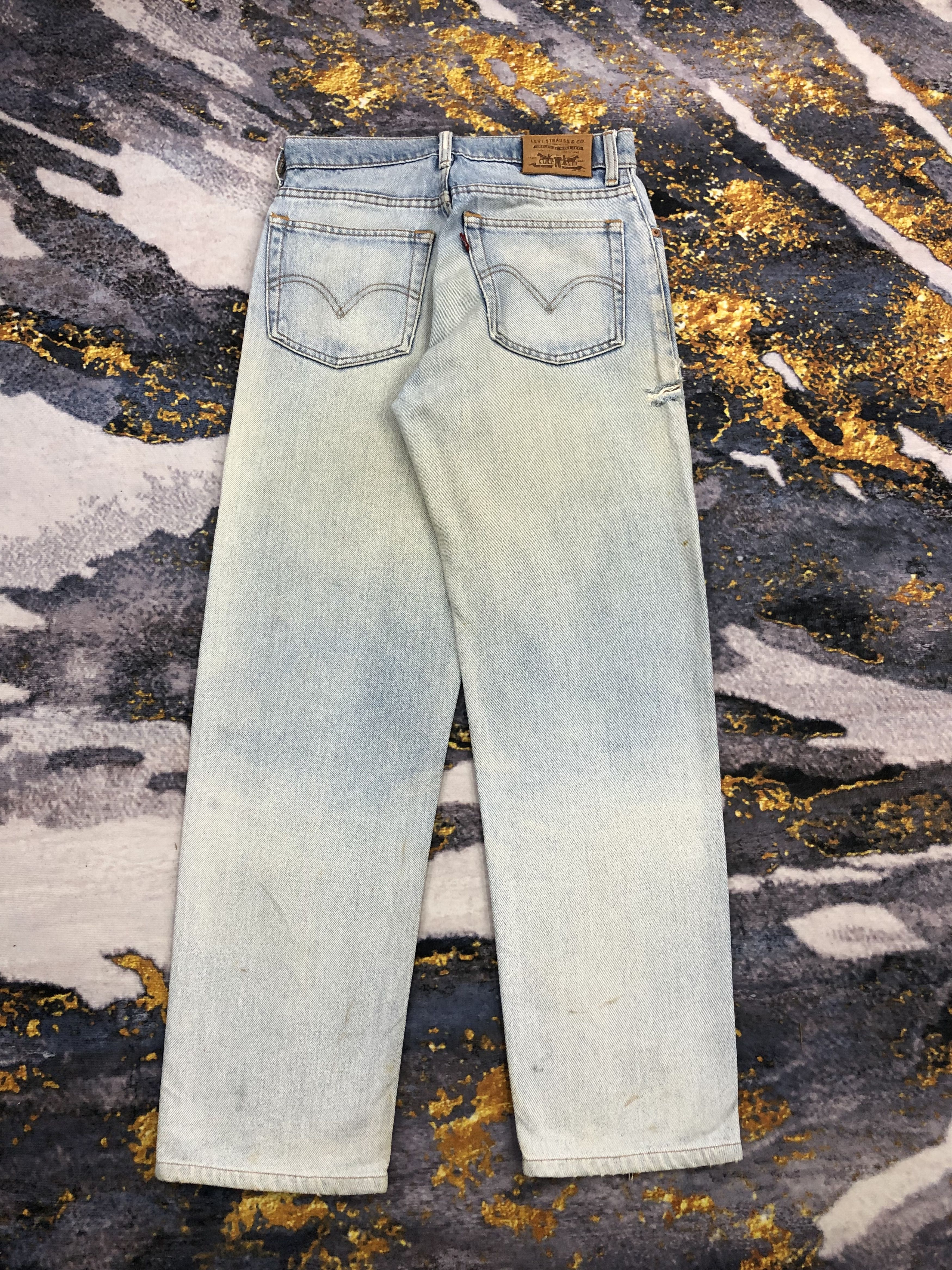 Levi's Vintage Levis Stained Light Washed Jeans DPP0171 Size US 28 / EU 44 - 3 Thumbnail