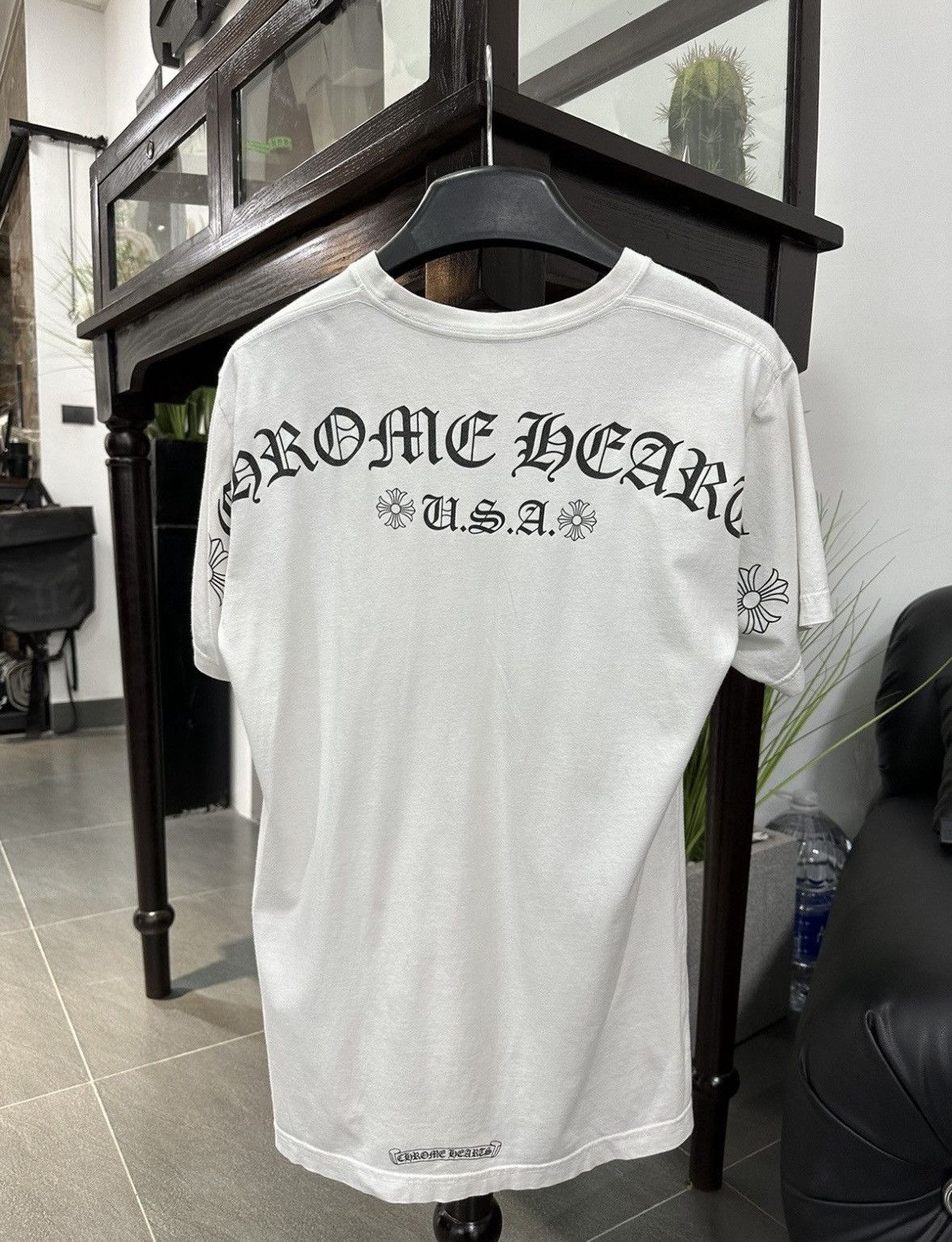 Chrome Hearts Chrome Hearts Vine Dagger T Shirts Size US L / EU 52-54 / 3 - 2 Thumbnail