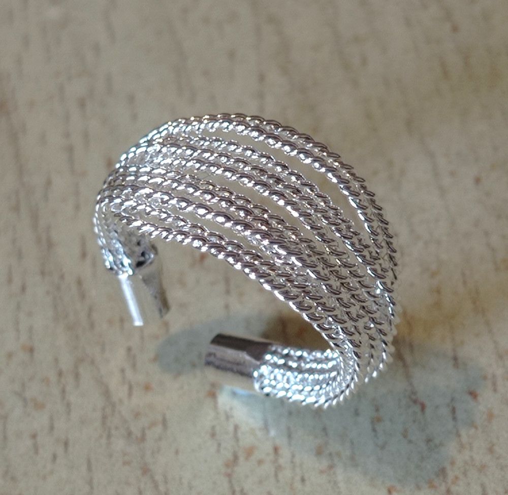 Designer × Vintage Vintage Twist Stripes Chain Shiny Silver Ring Punk Rave Size ONE SIZE - 2 Thumbnail