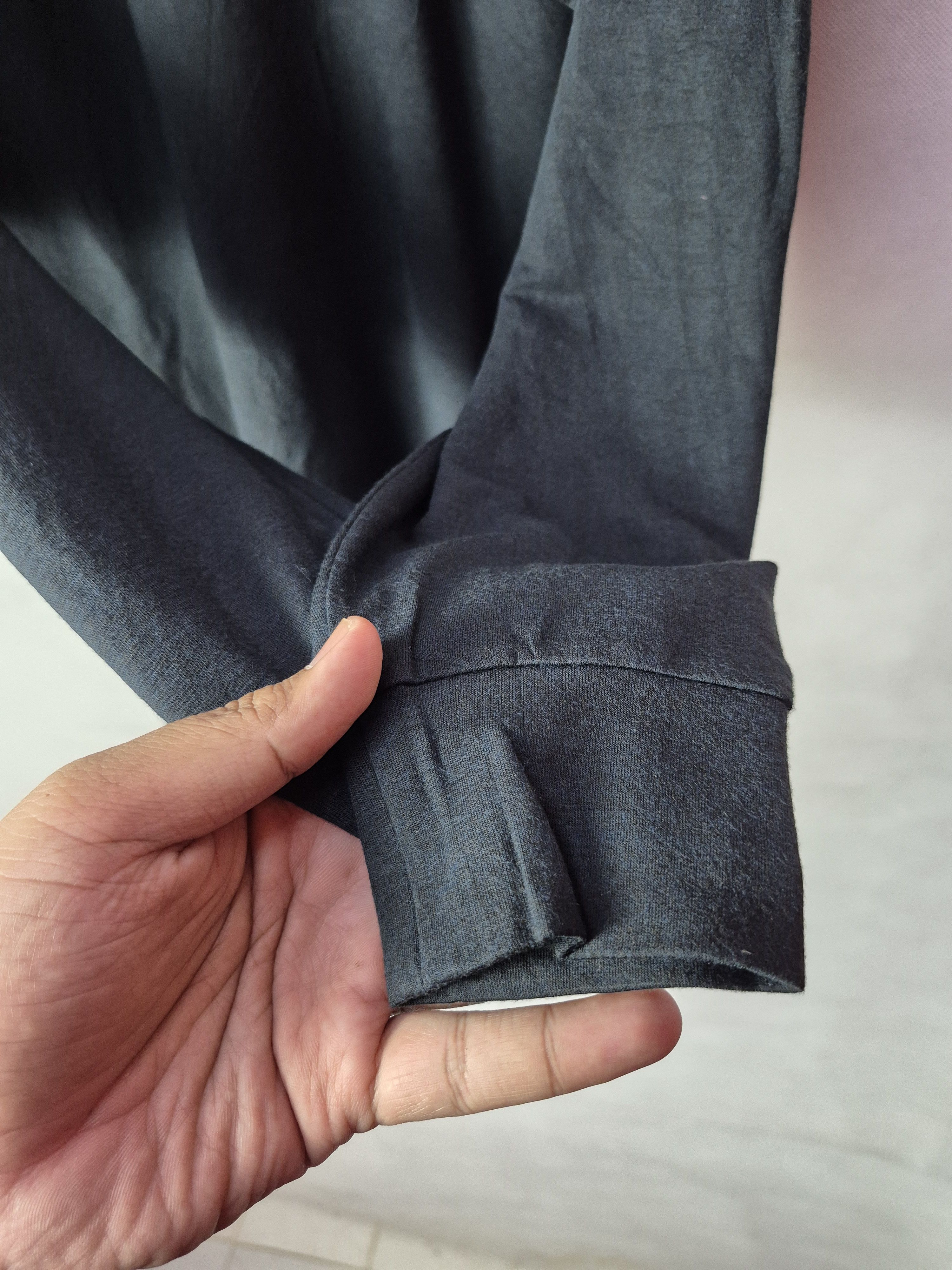 Japanese Brand × Uniqlo 🔥Uniqlo Heat Tech Plain Black Longsleeves Size US M / EU 48-50 / 2 - 6 Thumbnail