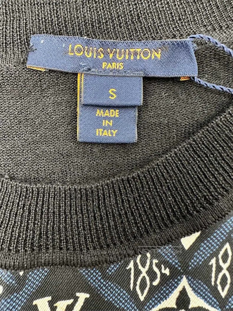 Louis Vuitton Louis Vuitton 1854 full-print mulberry silk long sleeve Size US S / EU 44-46 / 1 - 4 Thumbnail