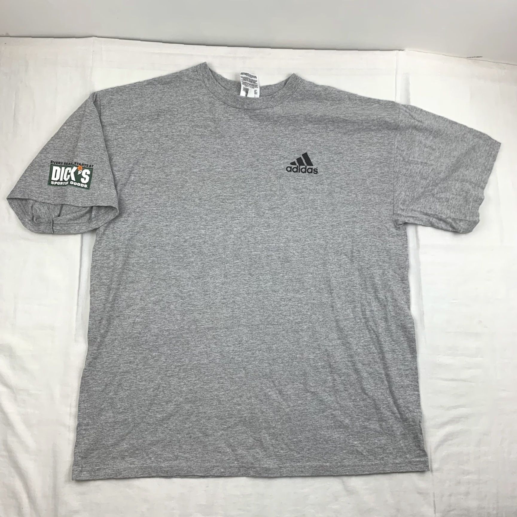 Adidas Vintage adidas T Shirt Adult Large Gray Dicks Sporting Goods Soccer Y2K Logo Size US L / EU 52-54 / 3 - 3 Thumbnail
