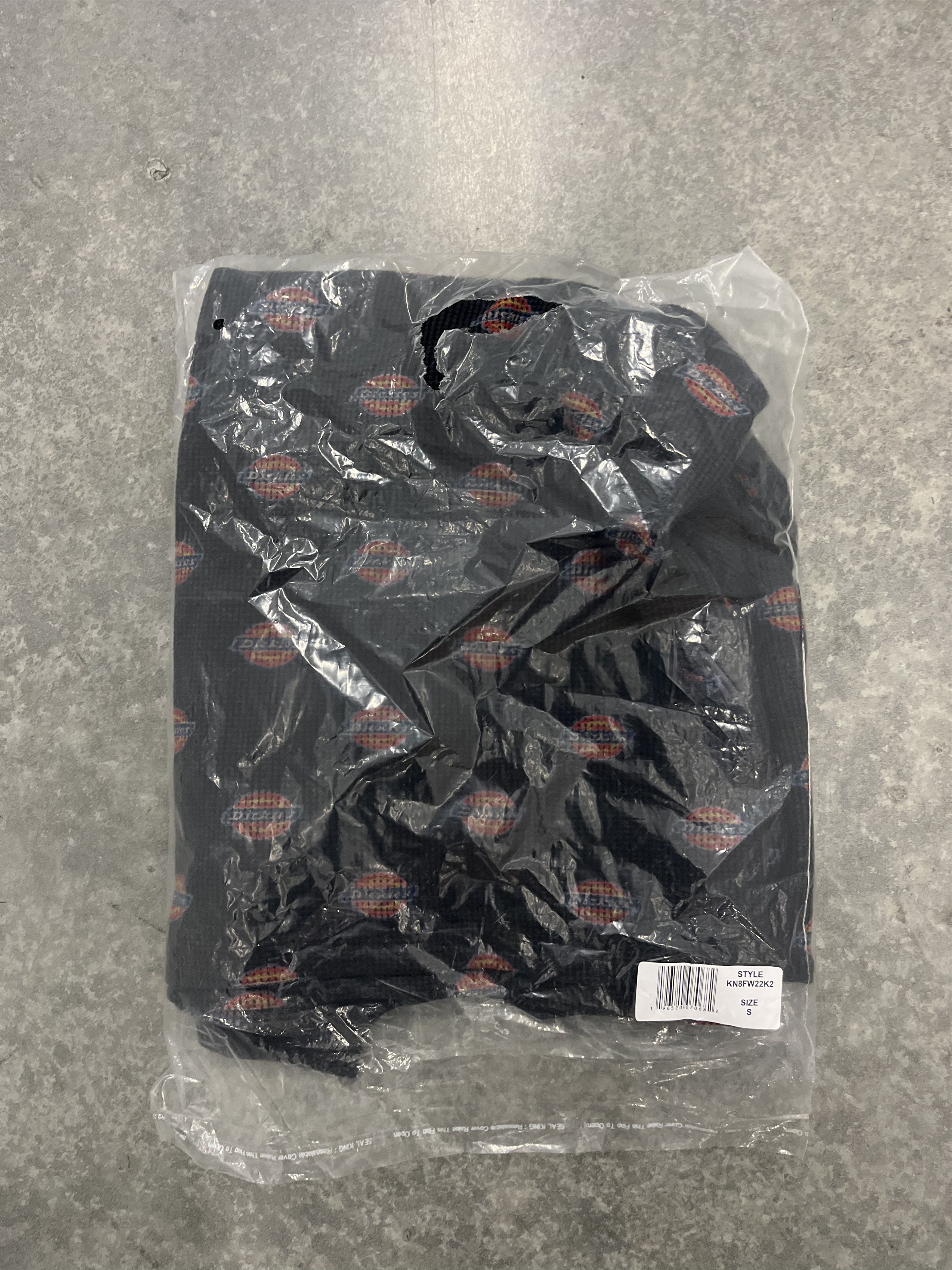 Dickies × Supreme Supreme x Dickies Thermal Black Sz S Size US S / EU 44-46 / 1 - 8 Thumbnail