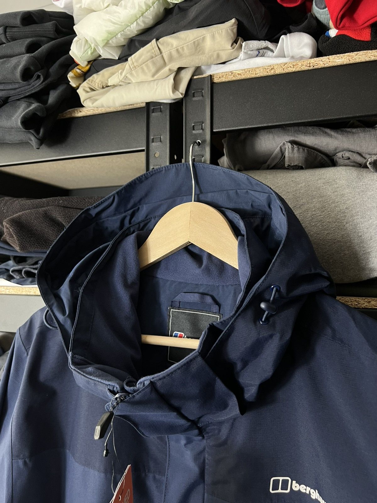 Berghaus Berghaus Gore-Tex Waterproof Jacket Size XXL Hooded Outdoor Size US XXL / EU 58 / 5 - 9 Thumbnail