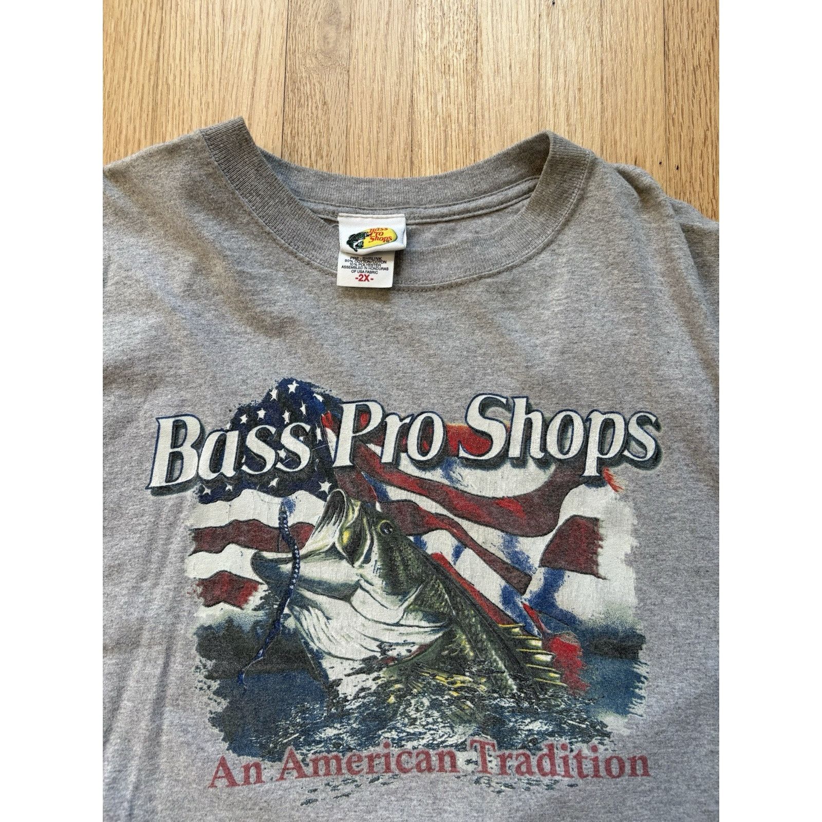 Bass Pro Shops Bass Pro Shops Men T-Shirt 2XL Gray Vintage Bass Fishing Size US XXL / EU 58 / 5 - 2 Thumbnail