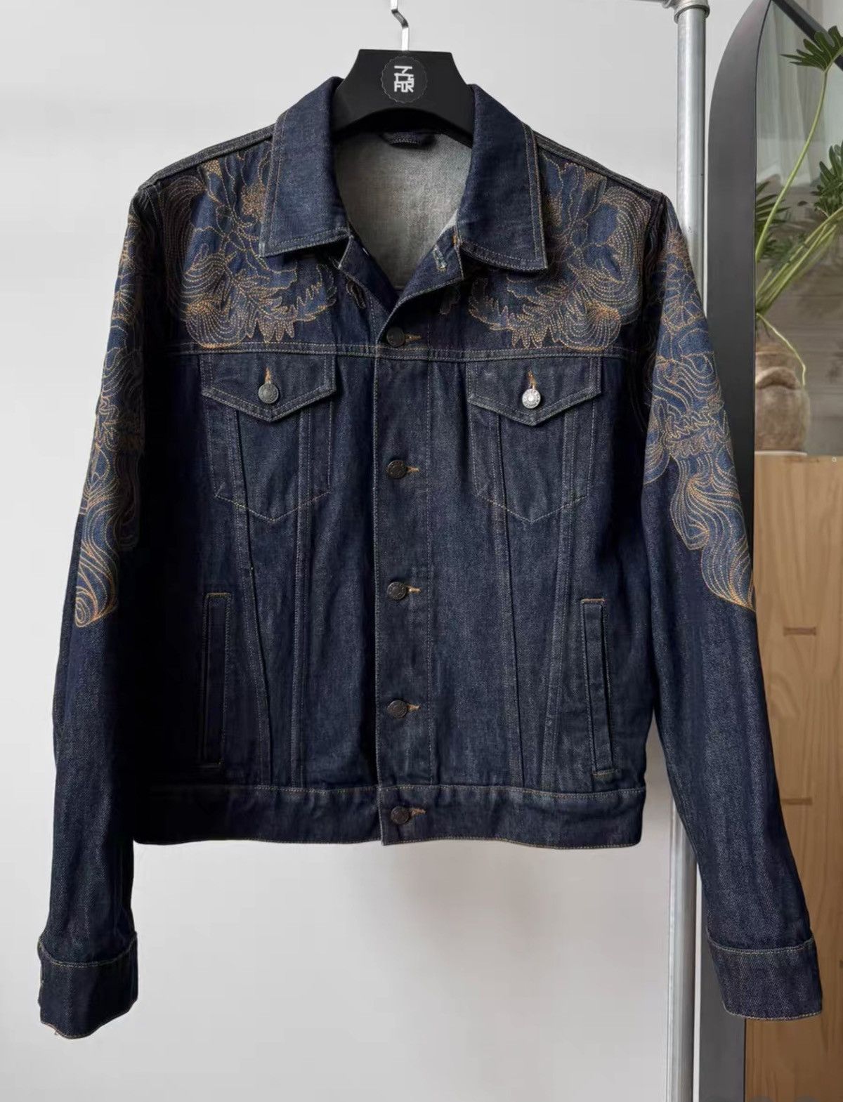 Dries Van Noten DRIES VAN NOTEN 2018 Runway Embroidered Denim Jacket Size US L / EU 52-54 / 3 - 2 Thumbnail