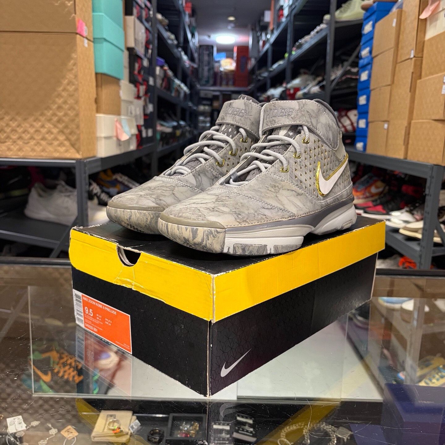 Nike Nike Gray Lowtop Sneakers 10 Men Size US 10 / EU 43 - 1 Thumbnail