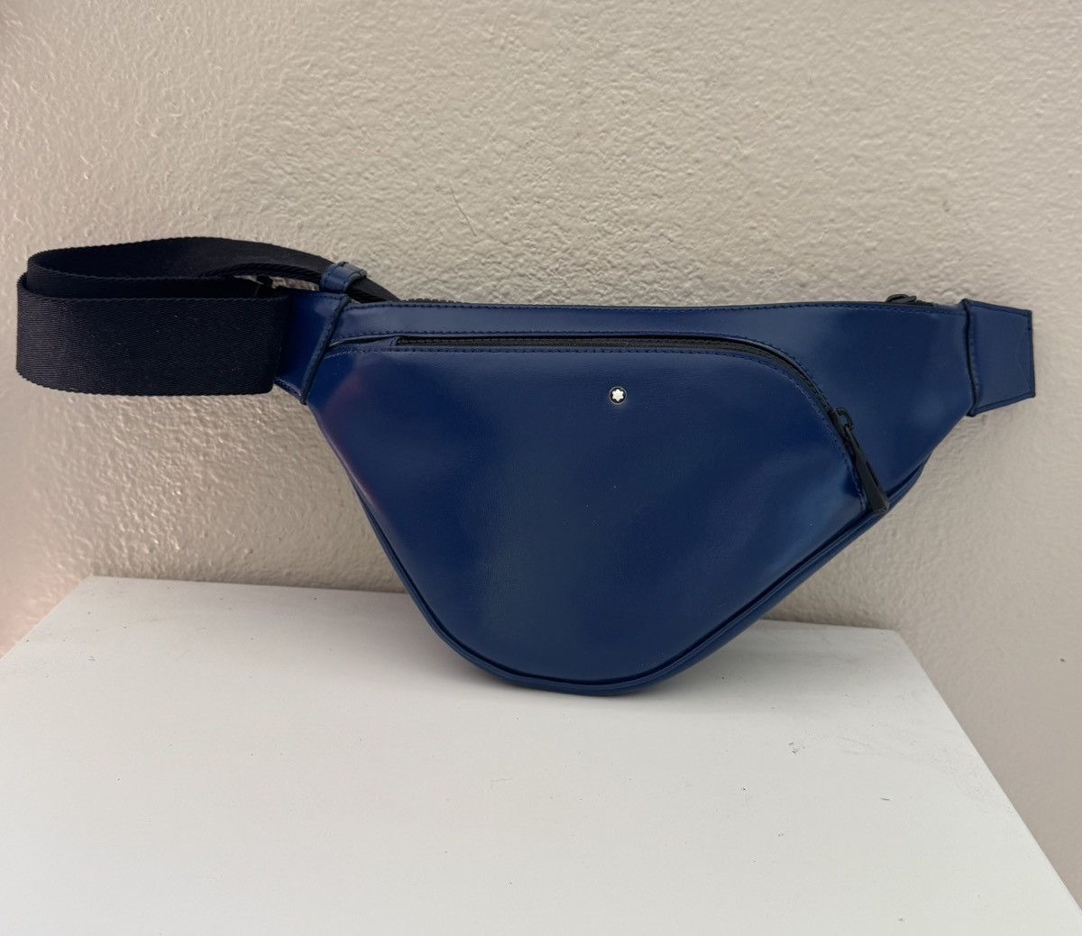 Montblanc Extreme 2.0 Glossy Chest Bag - Blue Size ONE SIZE - 1 Thumbnail