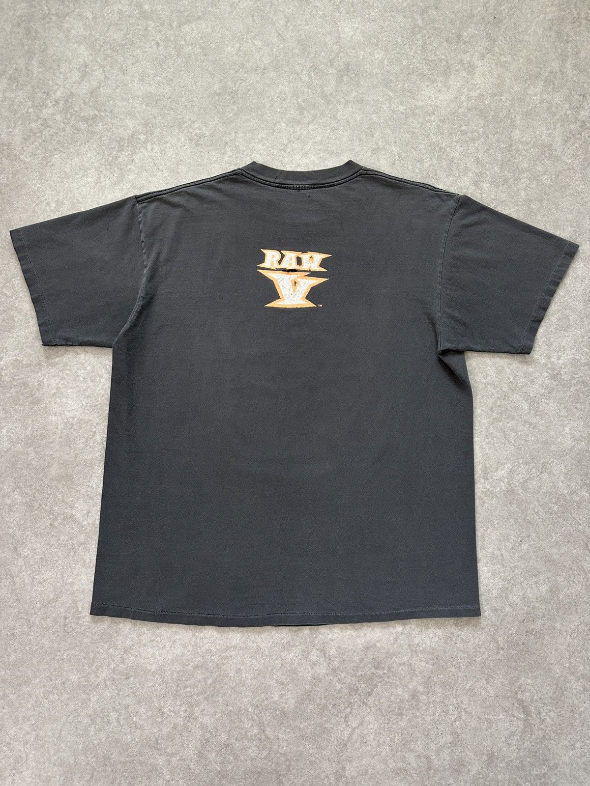 Freshjive Vintage Freshjive Shirt 90s Streetwear Graphic Tee Size US XL / EU 56 / 4 - 3 Thumbnail
