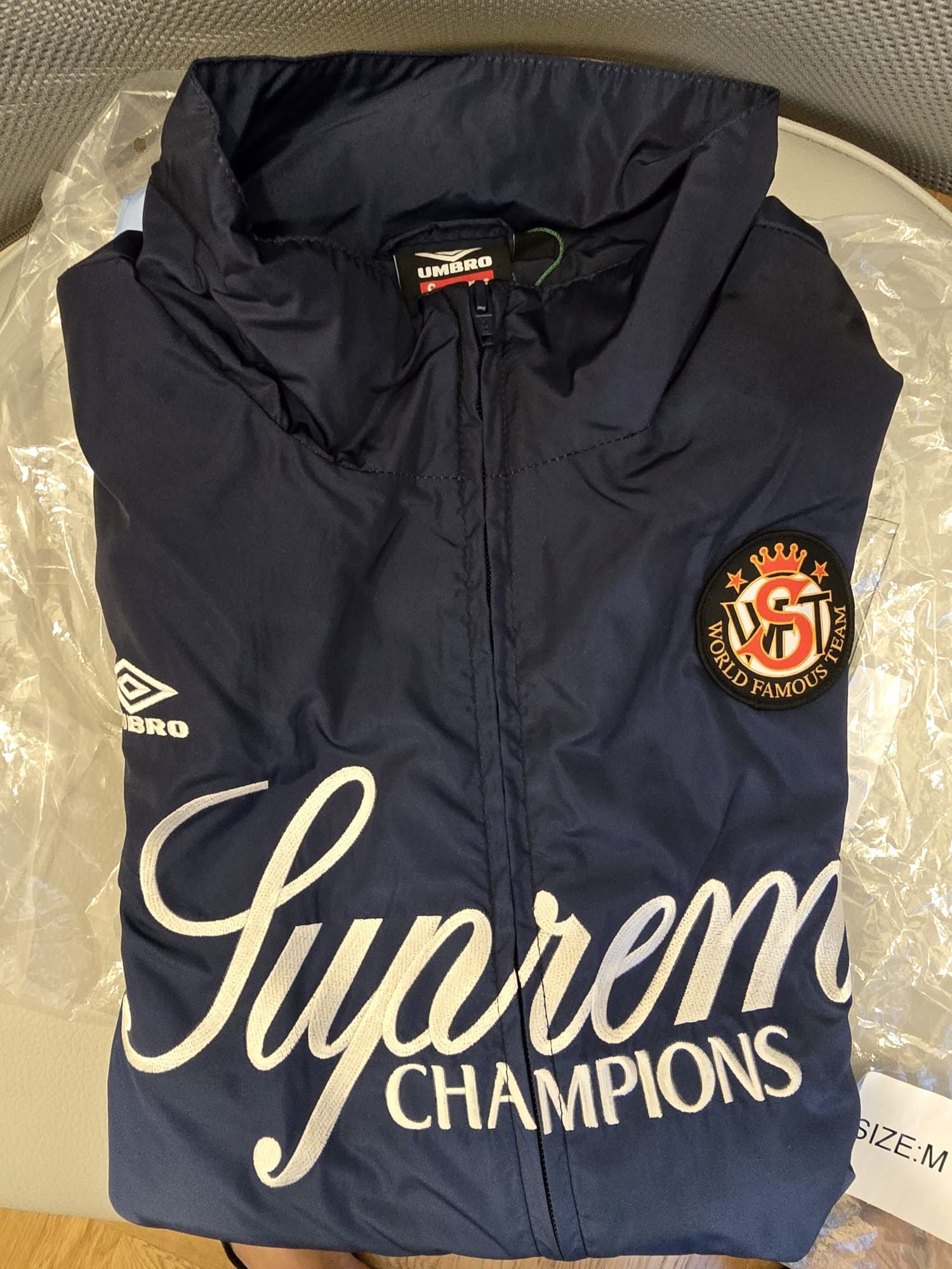 Supreme × Umbro Gradient Track Jacket Navy Size US M / EU 48-50 / 2 - 5 Thumbnail