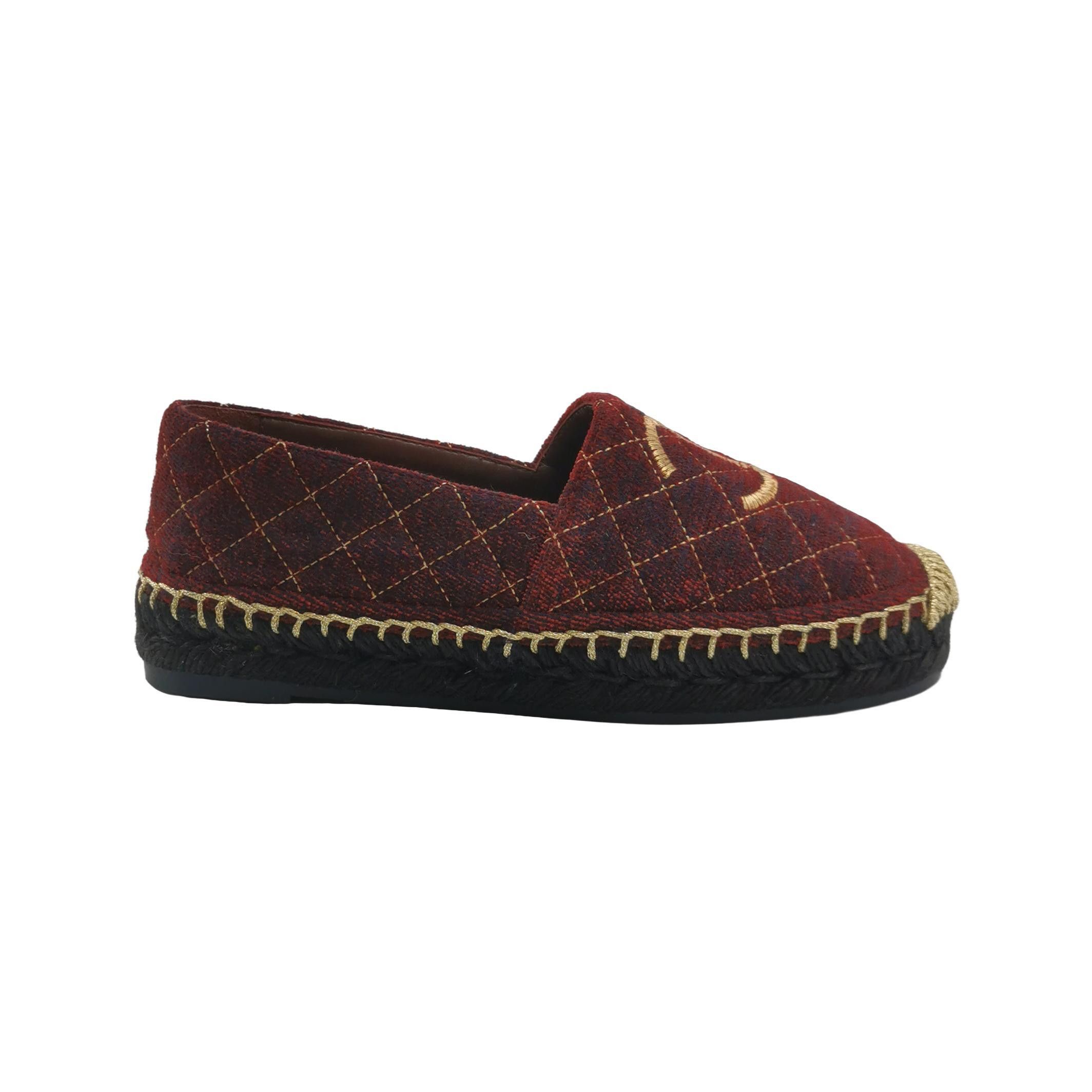 Chanel Chanel Women 8 Flats Size US 8 / IT 38 - 1 Thumbnail