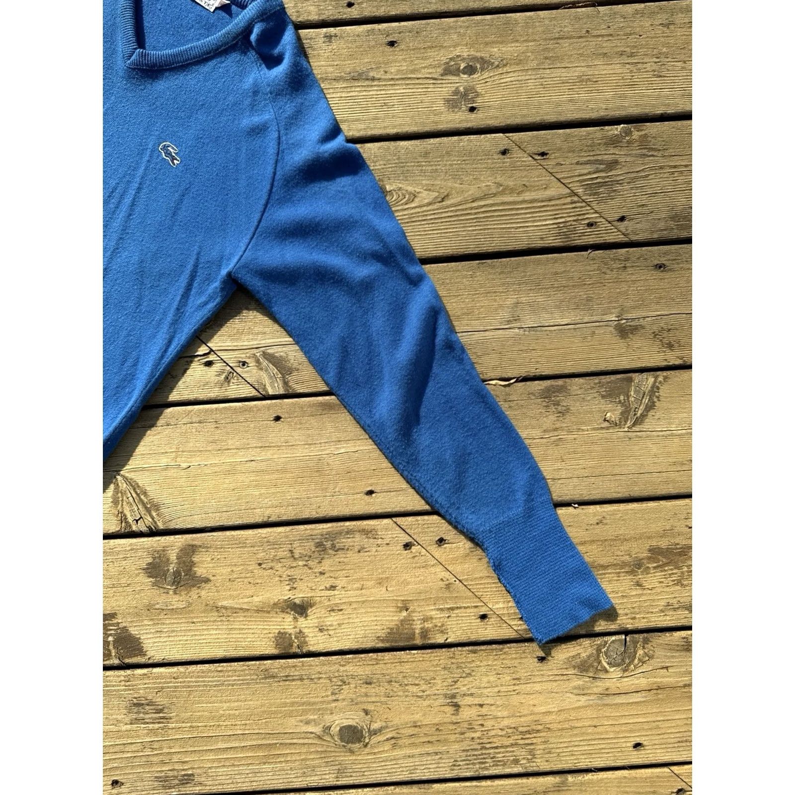 Lacoste VINTAGE Lacoste Sweater Blue Crocodile Logo V Neck Medium Mens Size US M / EU 48-50 / 2 - 6 Thumbnail