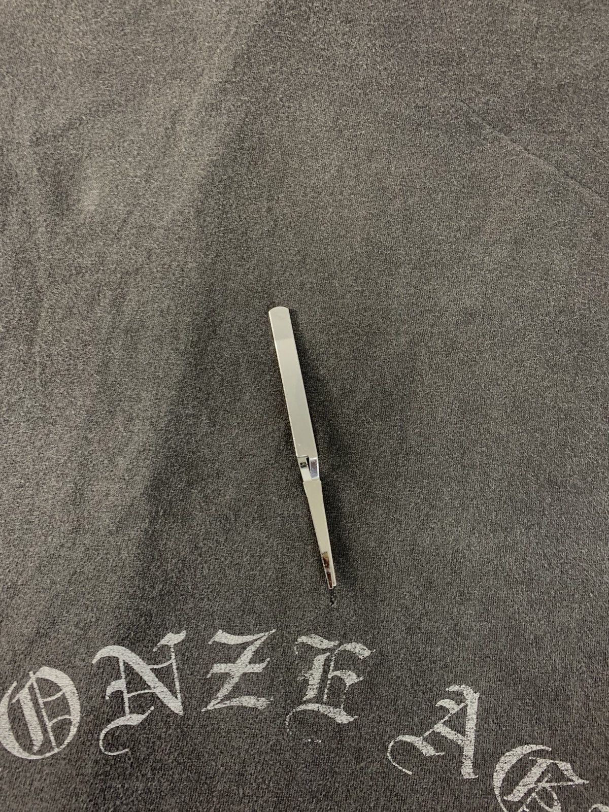 Vintage Vintage 90s Bronze Age Fossil Logo Skateboard Tee Size US L / EU 52-54 / 3 - 9 Thumbnail