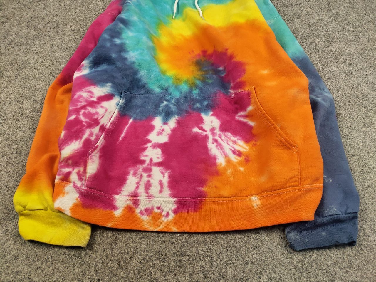Hanes Vintage 90's Hanes Ultimate bright Tie Dye Oversized Hoodie Size US L / EU 52-54 / 3 - 9 Thumbnail