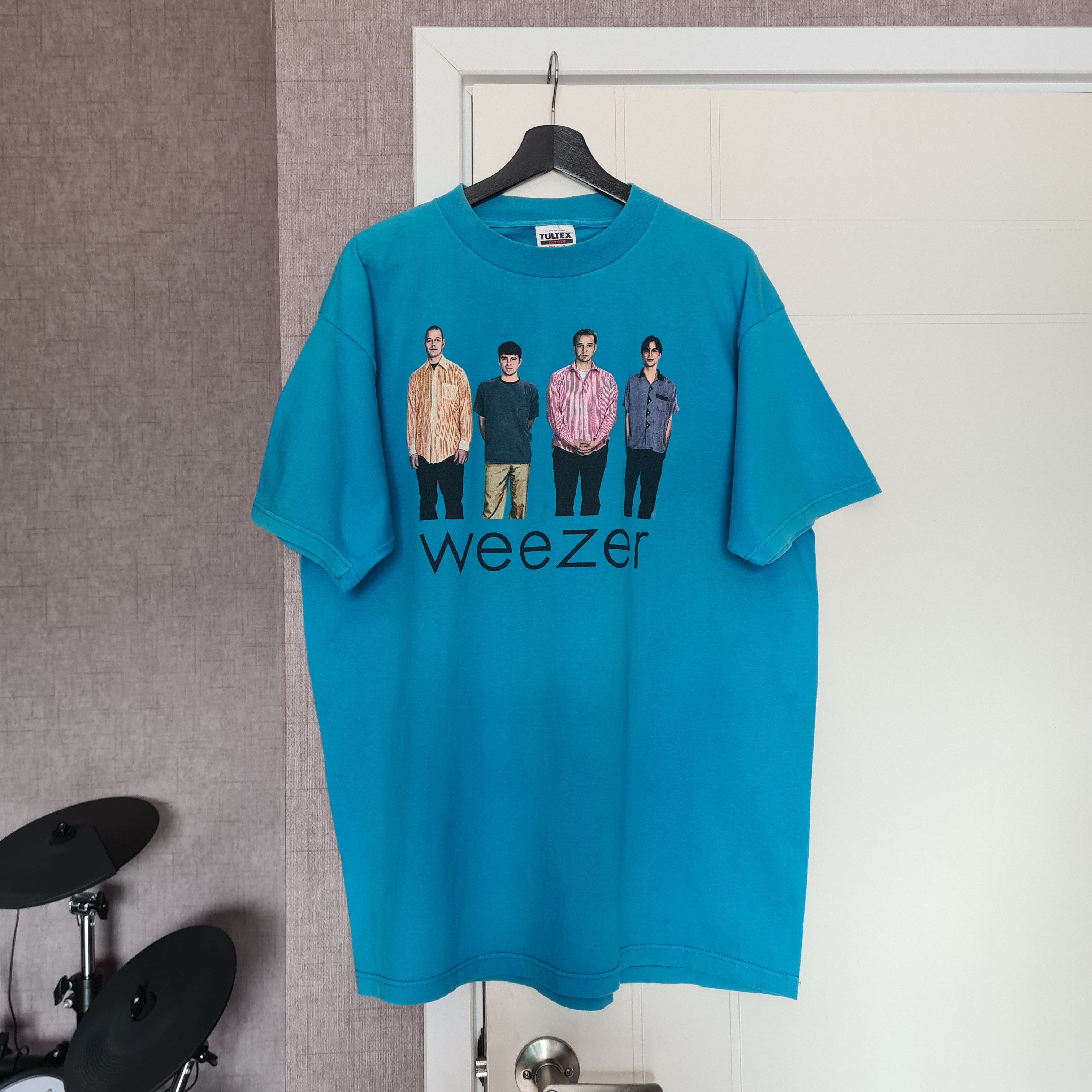 Band Tees Weezer Blue Album 90s and Red Album Vintage Shirt Size US XL / EU 56 / 4 - 7 Thumbnail