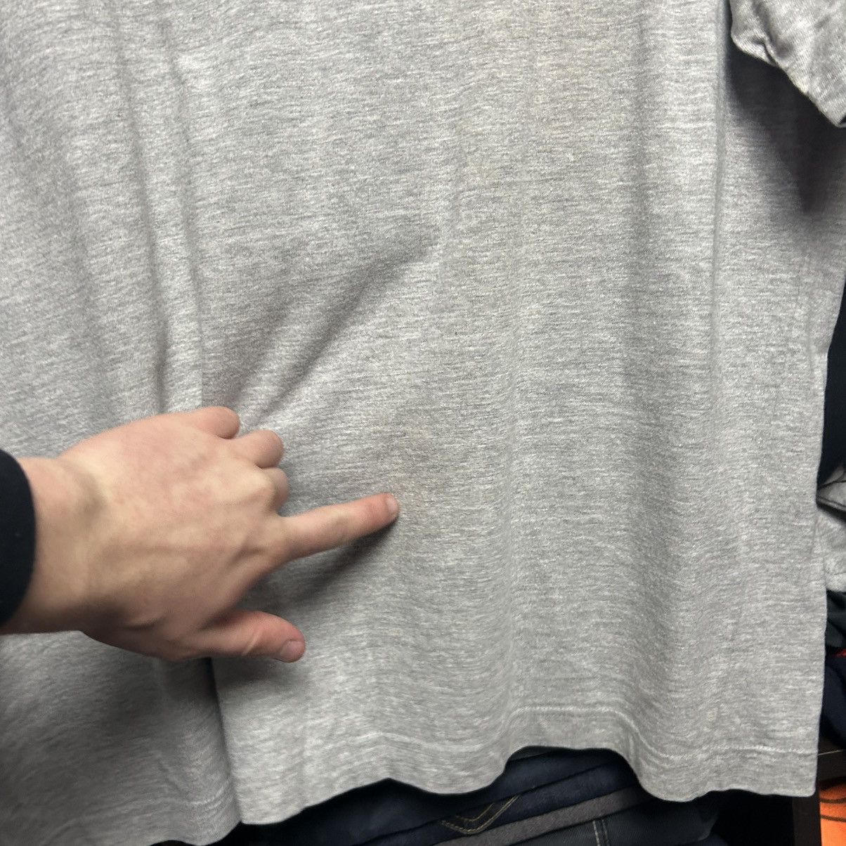 Nike Vintage Nike Big Swoosh 90’s streetwear y2k tee size L Size US L / EU 52-54 / 3 - 10 Thumbnail