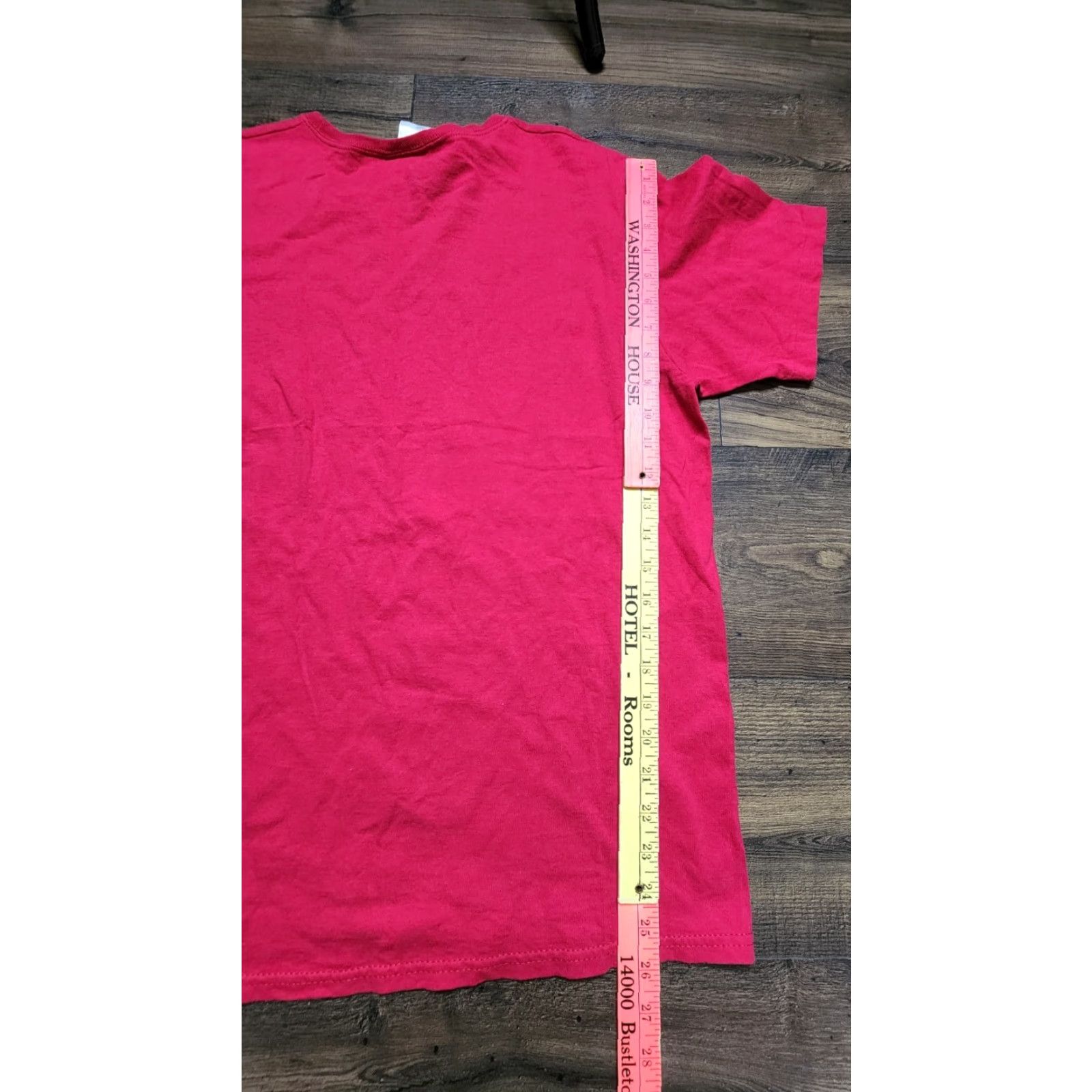 Hanes VINTAGE Hanes Her Way T-Shirt Main Selling Point: Hanes Brand, T Shirt, Adult, M, Red, Short Sleeve, 100% Cotton, Single Stitch, 90s, Vintage, Women Size M / US 6-8 / IT 42-44 - 3 Thumbnail
