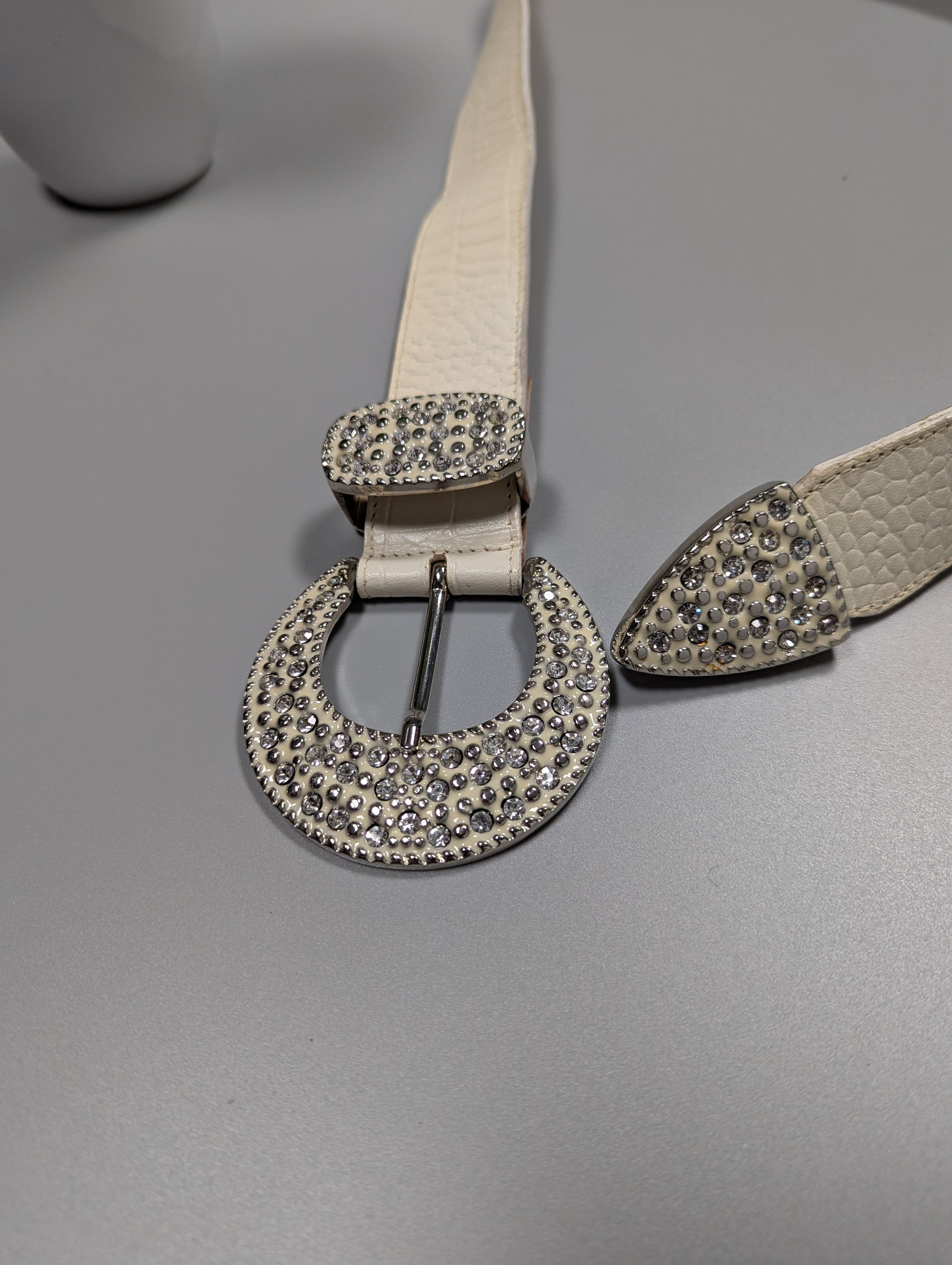 Japanese Brand × Vintage Y2K Womens White Leather Belt Metal Buckle With Rhinestones Size ONE SIZE - 6 Thumbnail