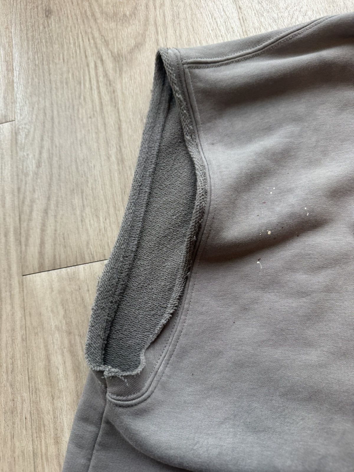 Maison Margiela Maison Margiela Paint-Splatter Sleeveless Zip Hoodie Size US L / EU 52-54 / 3 - 8 Thumbnail