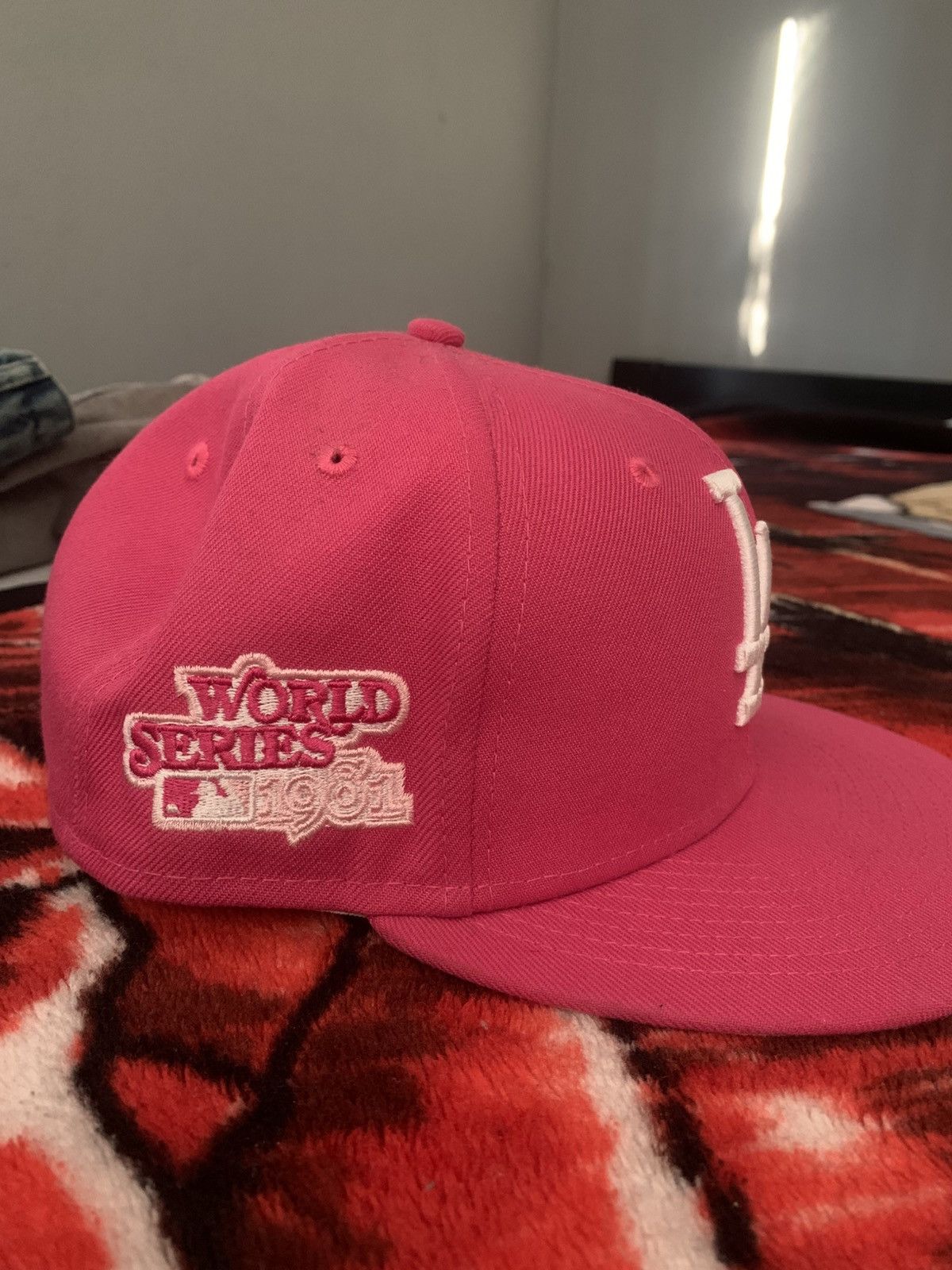 New Era Pink LA fitted Size 36 - 4 Thumbnail