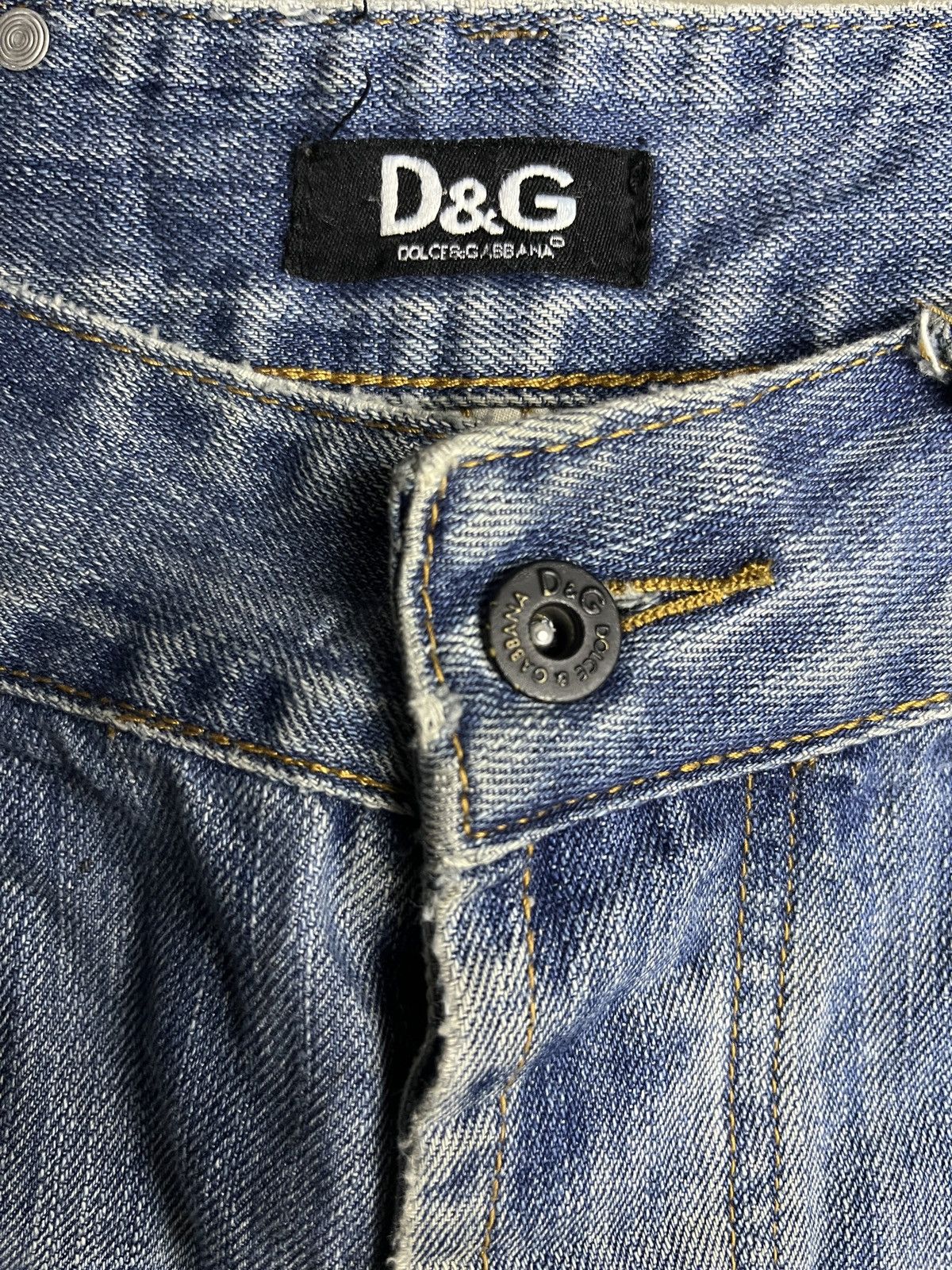 Dolce & Gabbana Vintage Dolce Gabbana Distressed DG Logo Denim Jeans Baggy Size US 32 / EU 48 - 15 Thumbnail