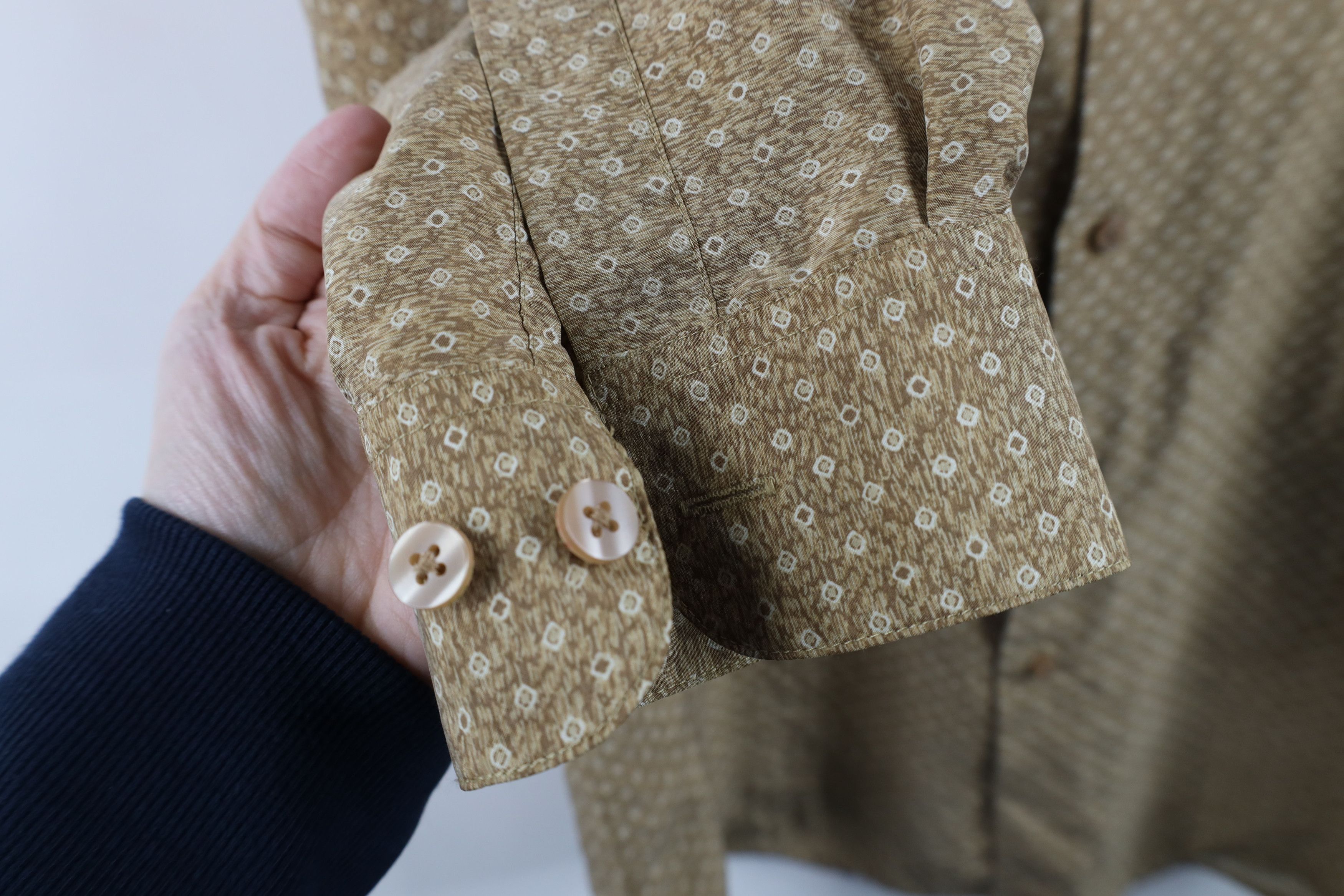 Vintage Vintage 90s Streetwear Silk Geometric Collared Button Shirt Size US M / EU 48-50 / 2 - 6 Thumbnail