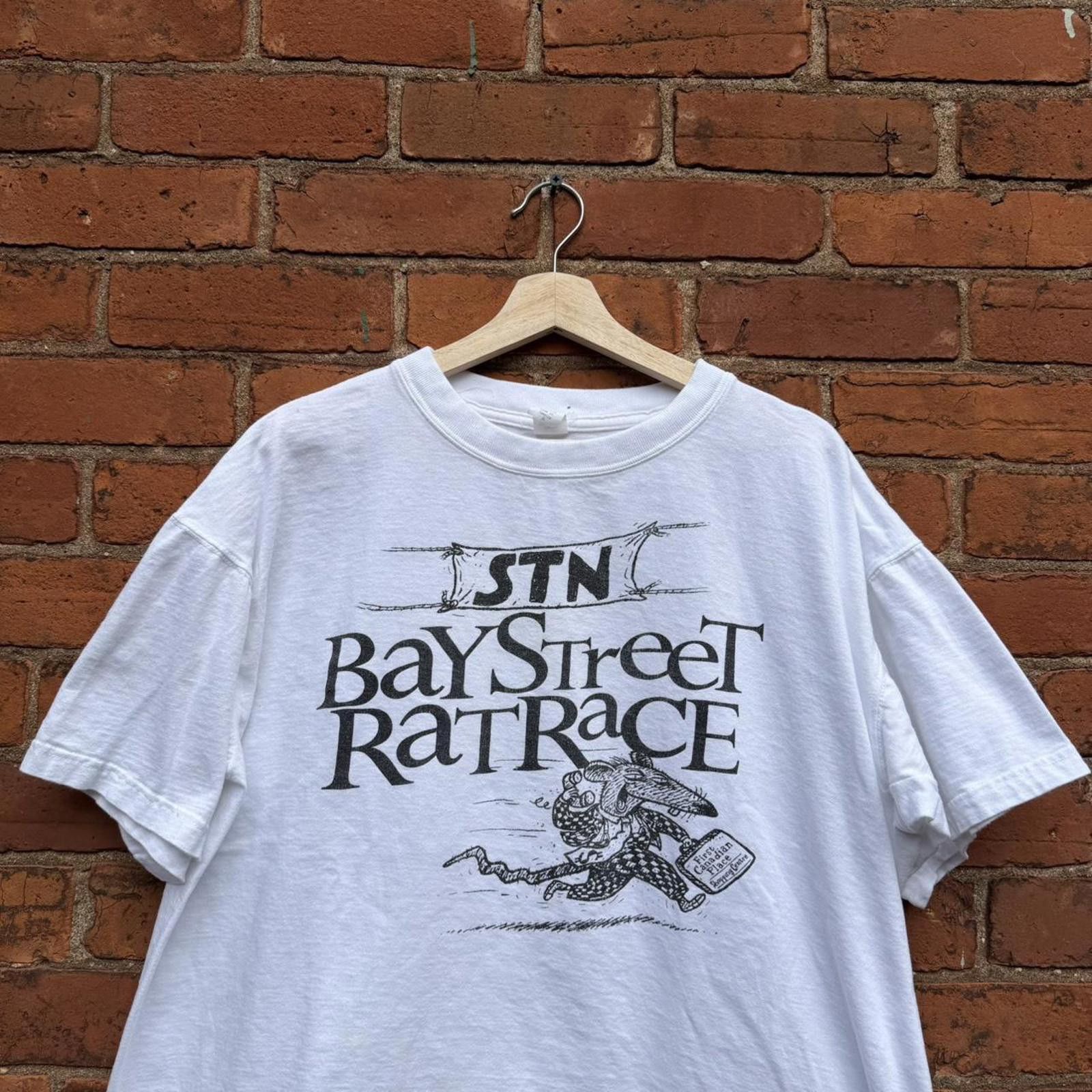 Other Vintage Bay Street rat race marathon t shirt 1995 RARE BOXY Size US XL / EU 56 / 4 - 3 Thumbnail