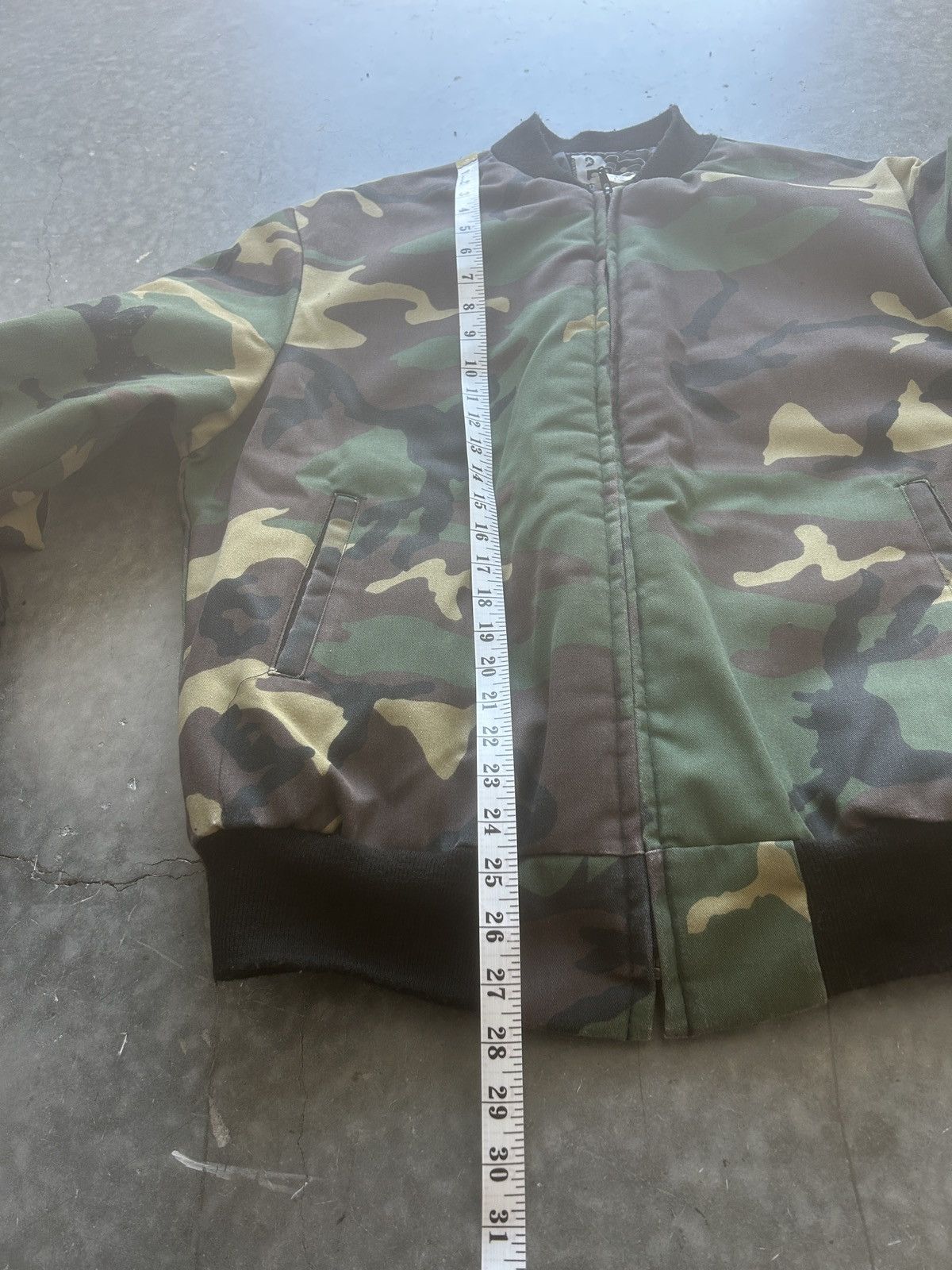 Vintage Vintage 90s Camo Bomber Jacket Size US L / EU 52-54 / 3 - 7 Thumbnail