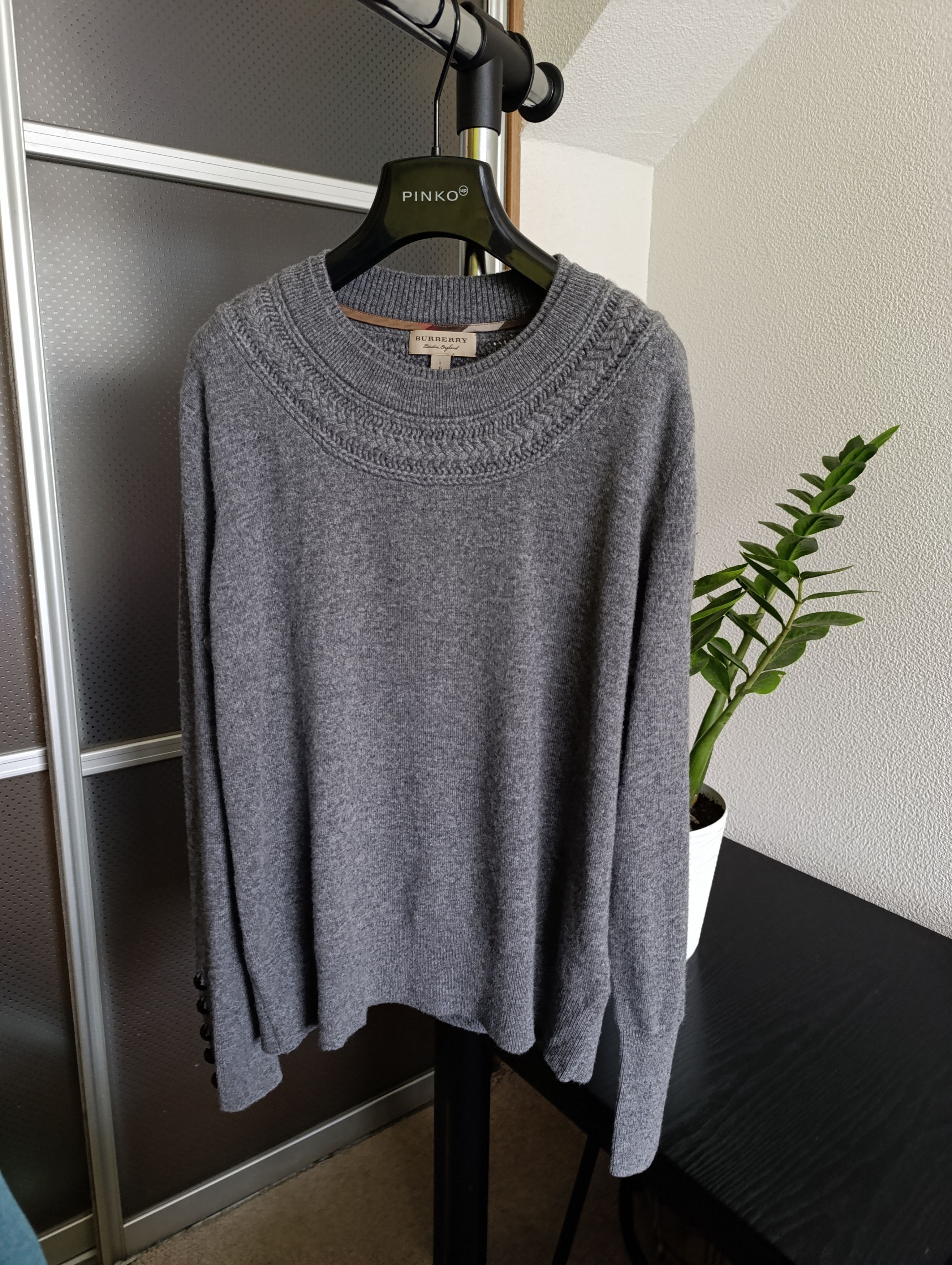 Burberry BURBERRY WOMENS CABLE KNIT YORK CASHMERE SWEATER Size L / US 10 / IT 46 - 1 Thumbnail